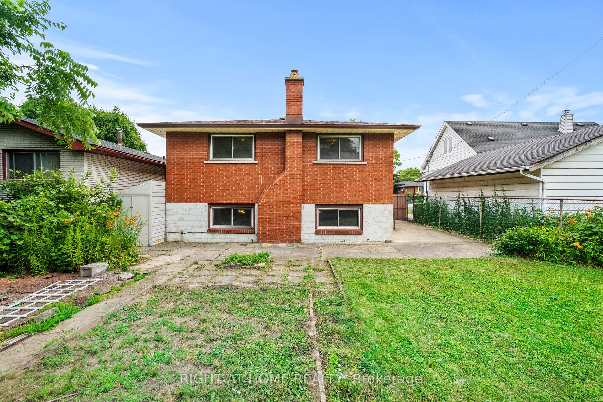 Photo 44 of 662 West 5th Street, Hamilton, Rolston — HOMEH