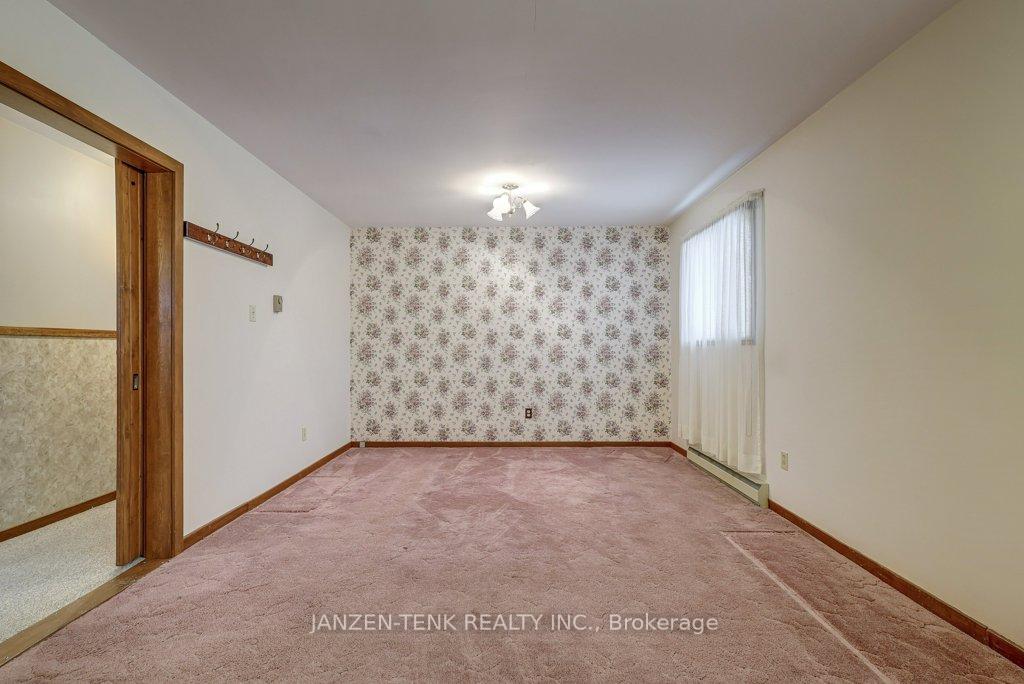 Photo 12 of 40 St George Street, Aylmer — HOMEH