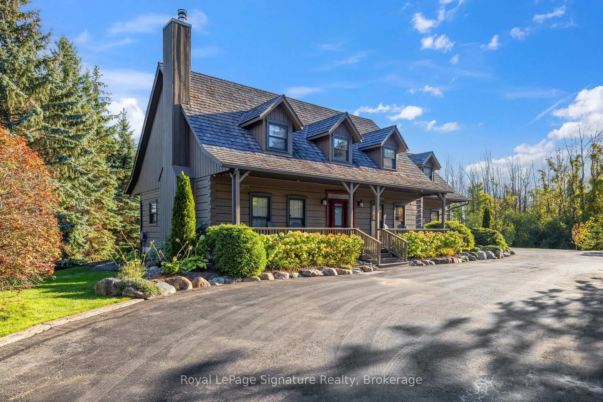Photo 1 of 133 Old Lakeshore Road, Blue Mountains — HOMEH