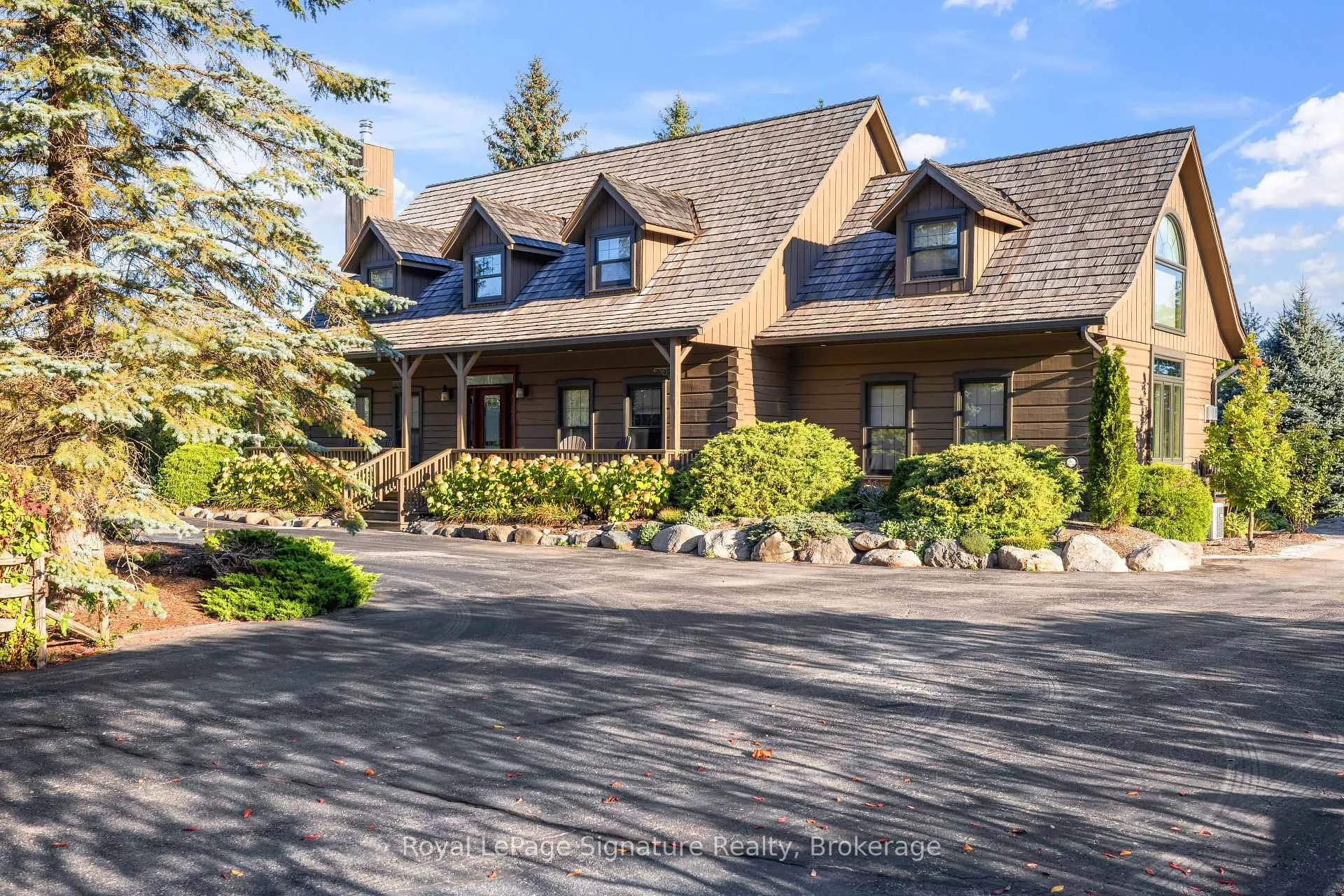 Photo 3 of 133 Old Lakeshore Road, Blue Mountains — HOMEH