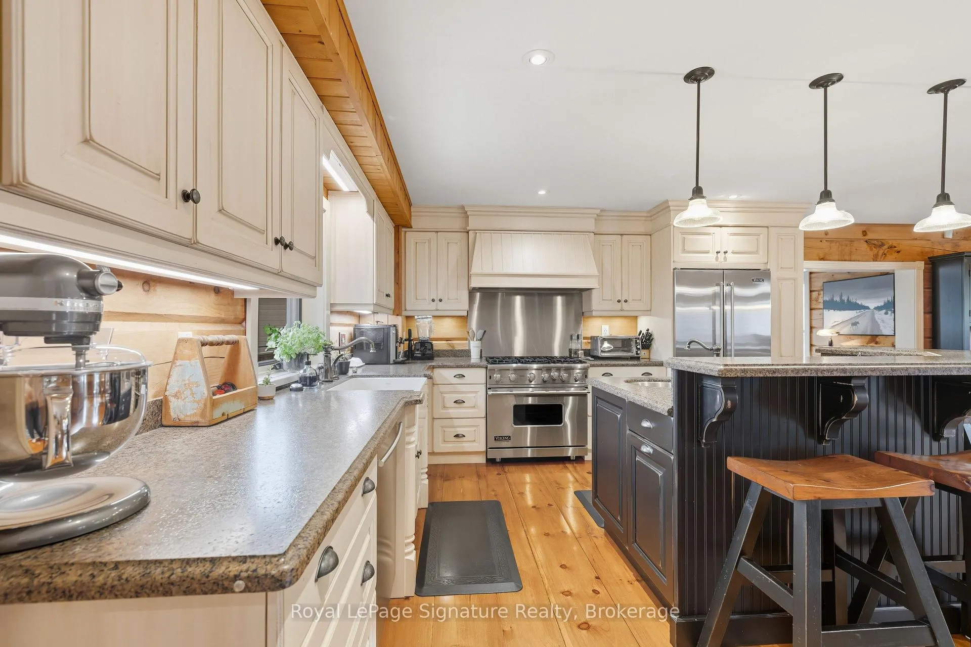 Photo 11 of 133 Old Lakeshore Road, Blue Mountains — HOMEH
