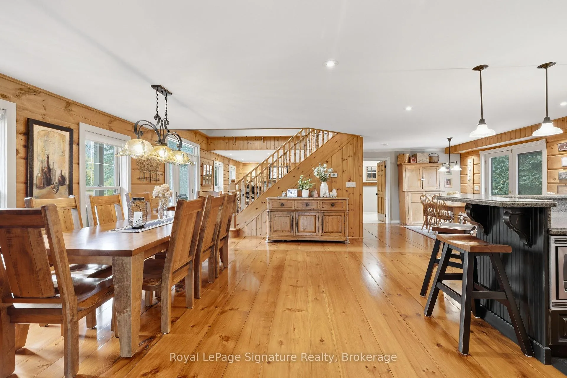 Photo 15 of 133 Old Lakeshore Road, Blue Mountains — HOMEH