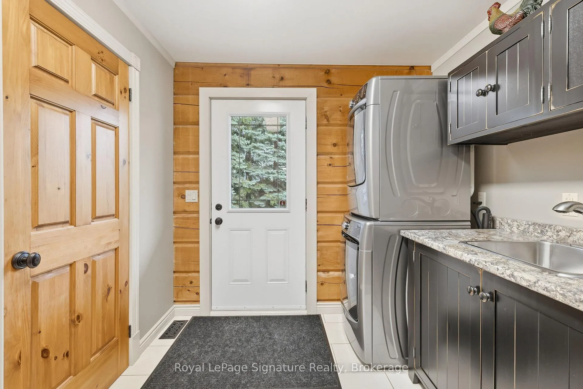 Photo 18 of 133 Old Lakeshore Road, Blue Mountains — HOMEH