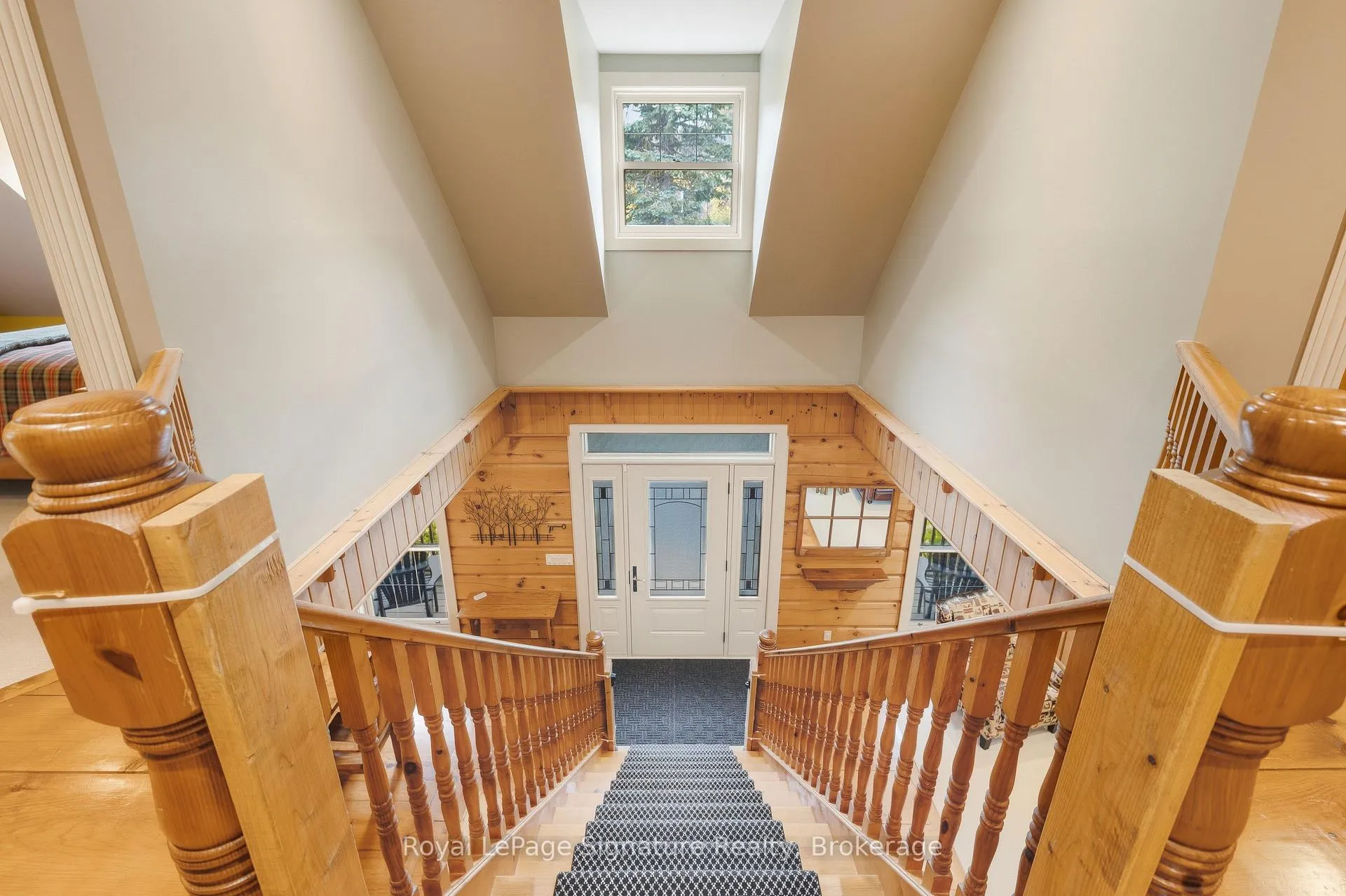 Photo 21 of 133 Old Lakeshore Road, Blue Mountains — HOMEH