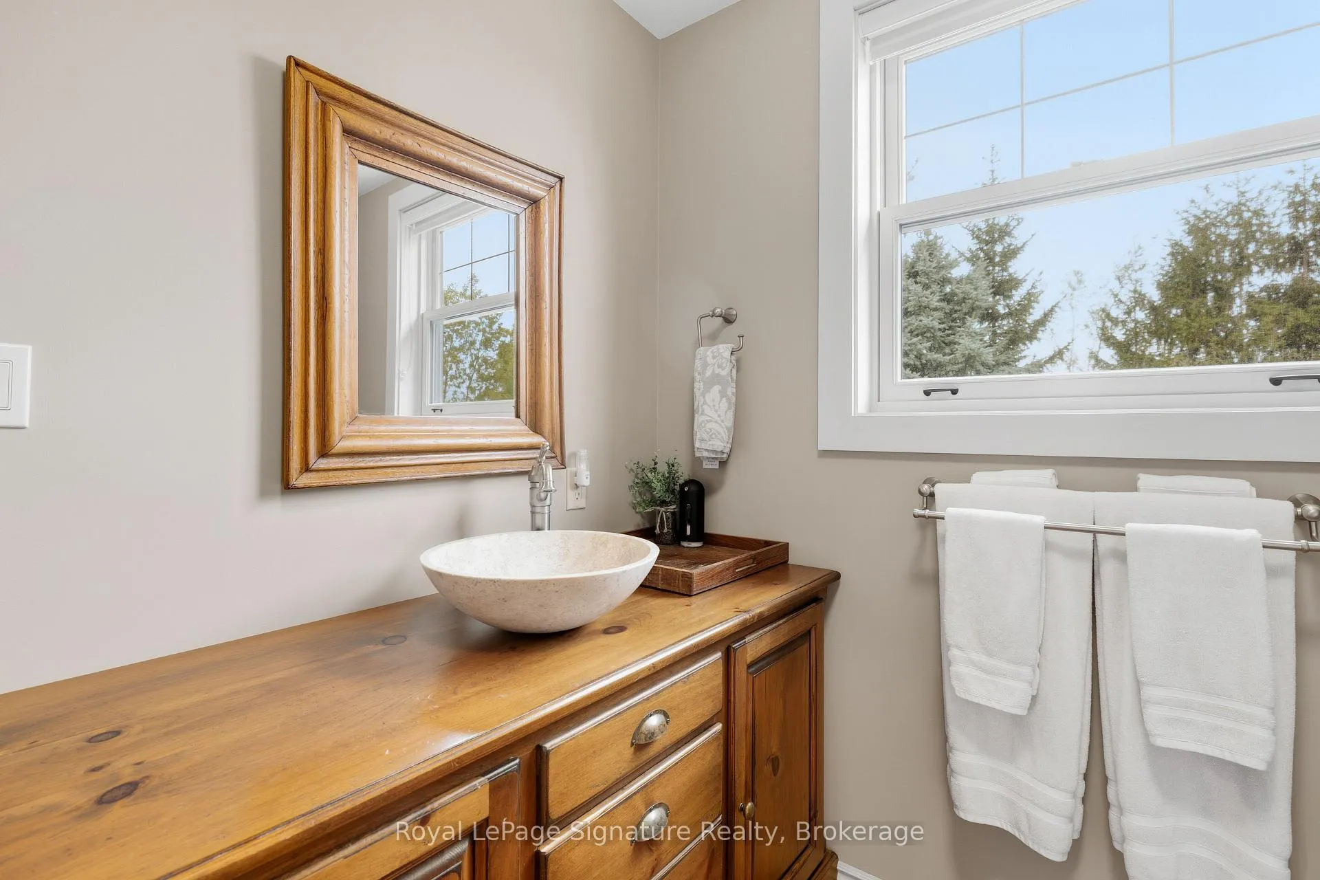 Photo 29 of 133 Old Lakeshore Road, Blue Mountains — HOMEH