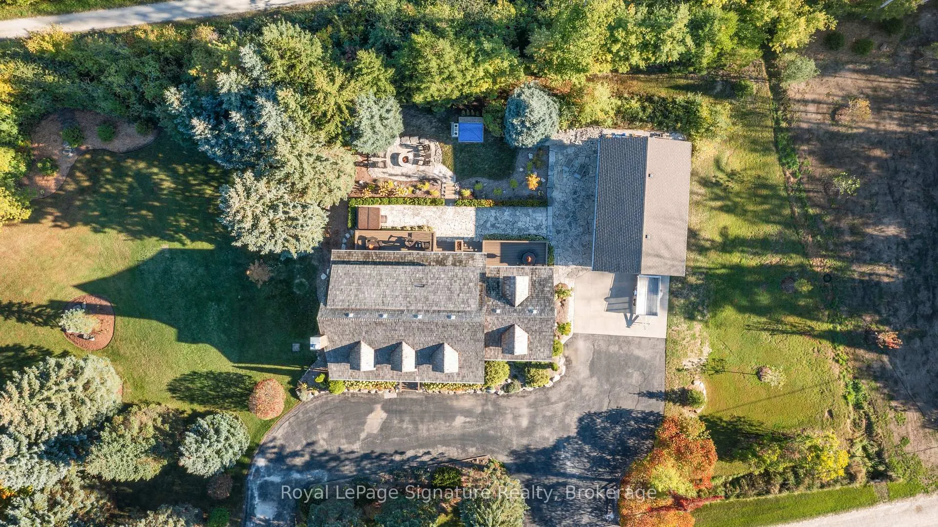 Photo 41 of 133 Old Lakeshore Road, Blue Mountains — HOMEH