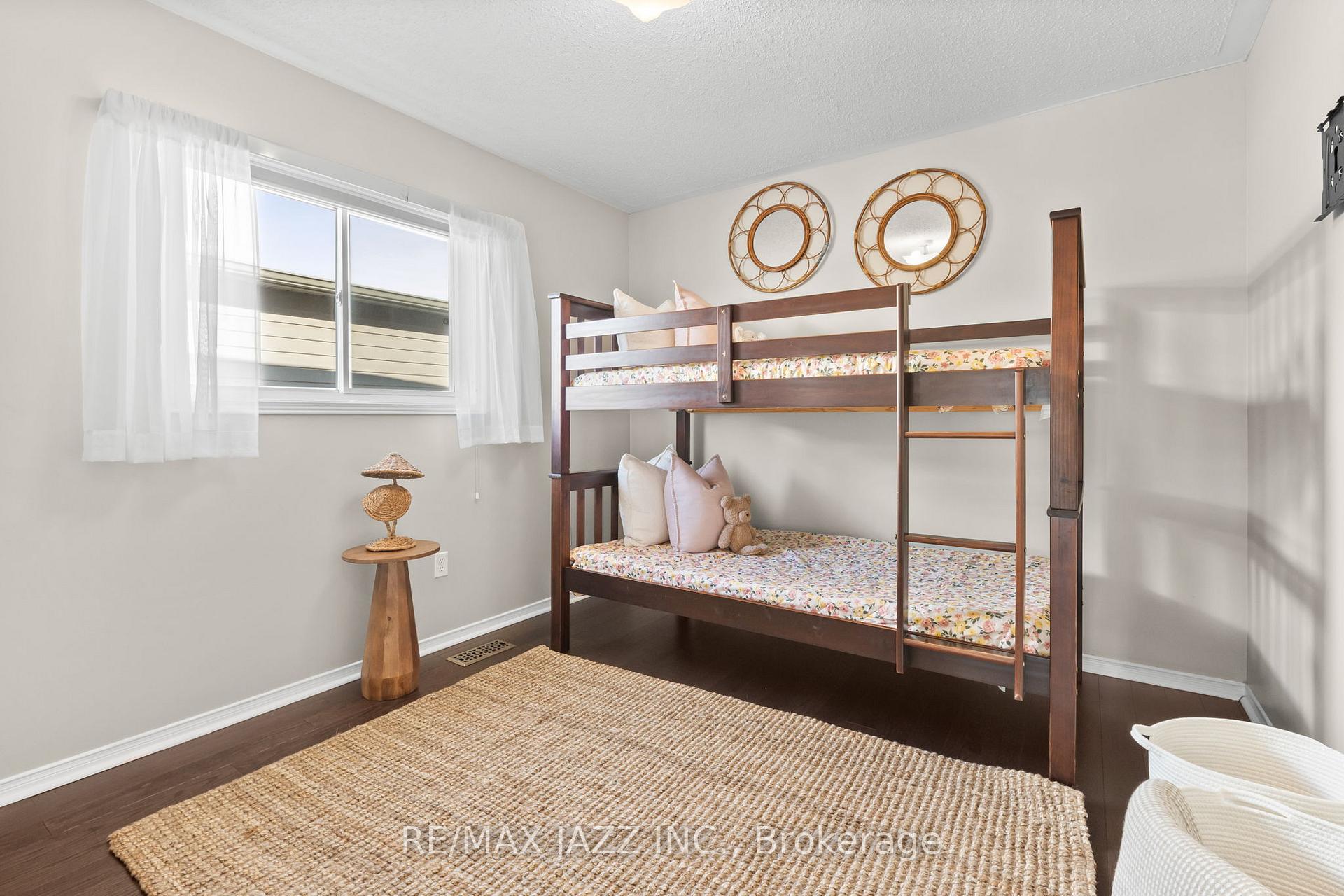 Photo 21 of 136 Dodds Square, Clarington, Bowmanville — HOMEH