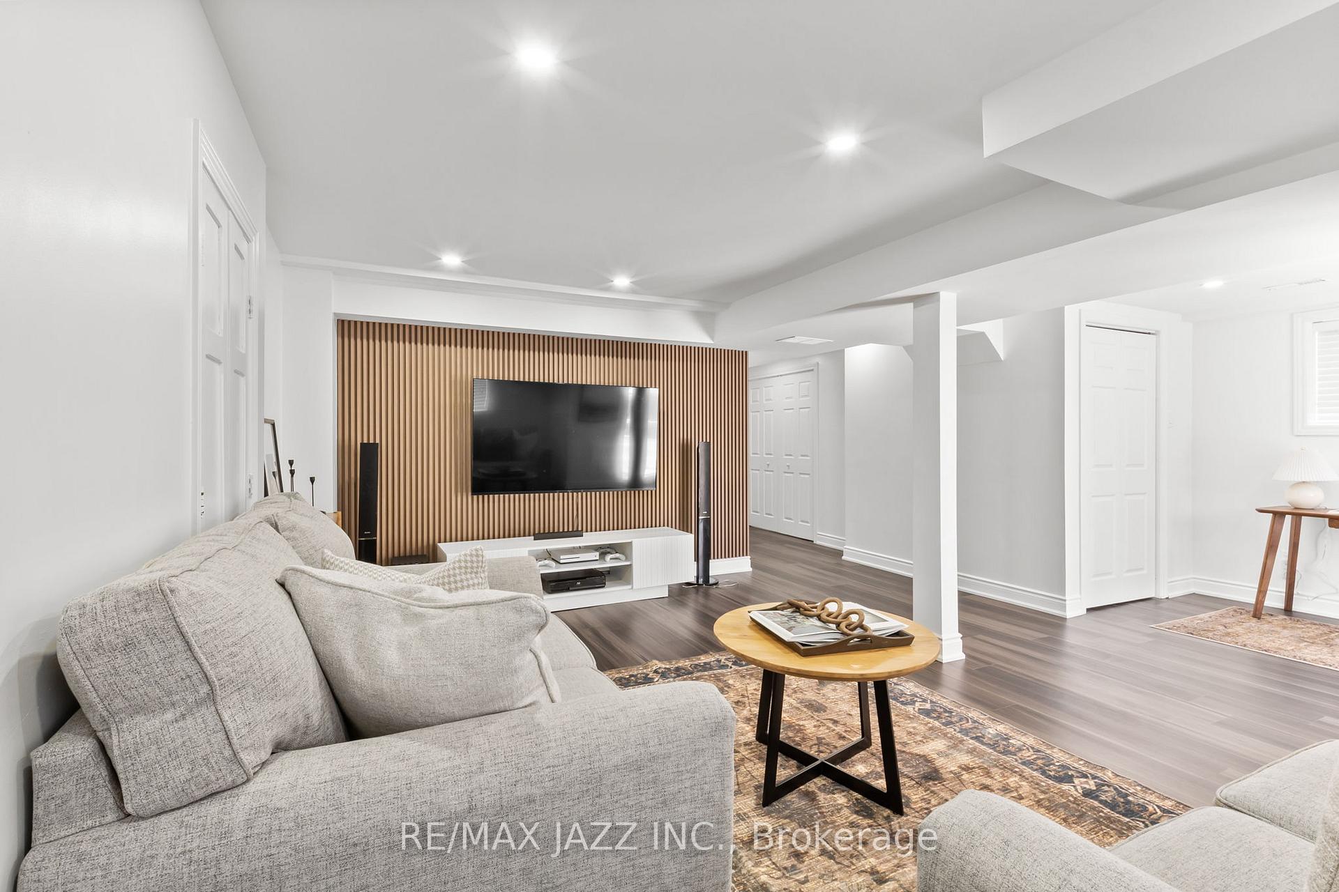 Photo 30 of 136 Dodds Square, Clarington, Bowmanville — HOMEH