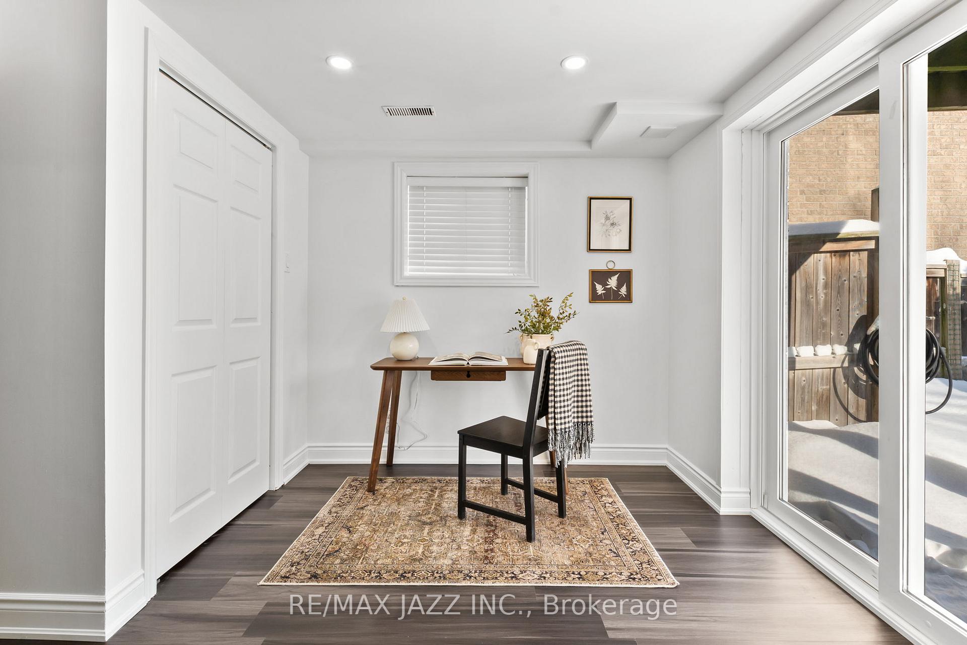 Photo 31 of 136 Dodds Square, Clarington, Bowmanville — HOMEH