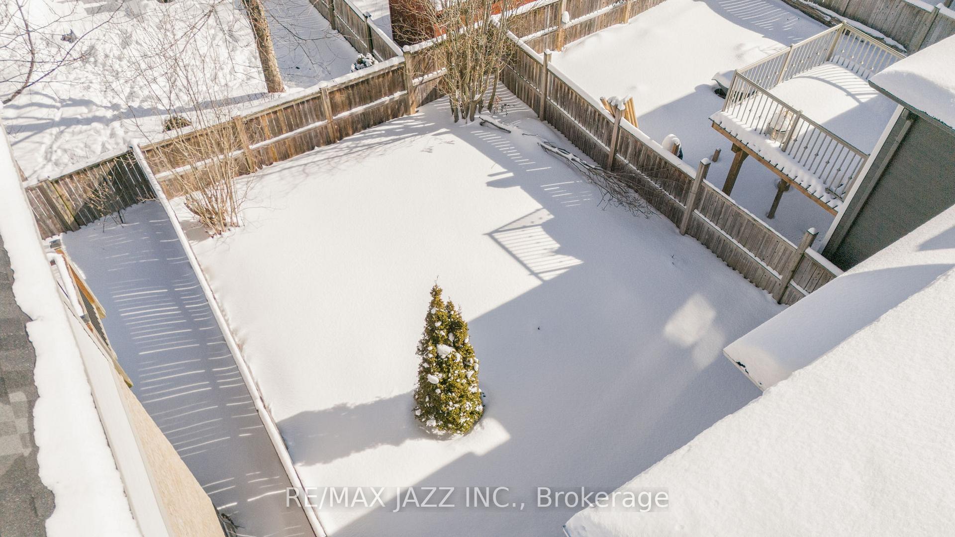 Photo 34 of 136 Dodds Square, Clarington, Bowmanville — HOMEH