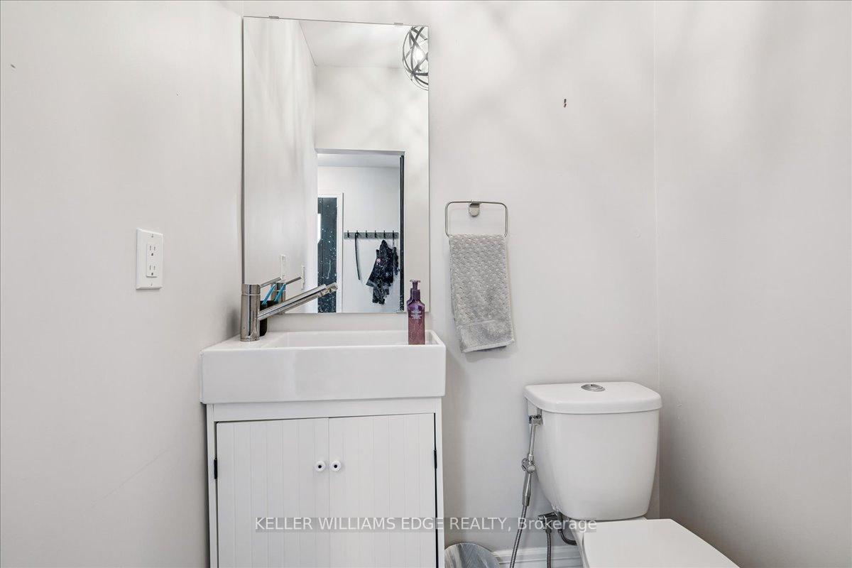 Photo 8 of 61 Bond Street N, Hamilton, Westdale — HOMEH