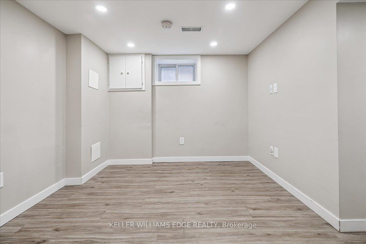 Photo 33 of 61 Bond Street N, Hamilton, Westdale — HOMEH