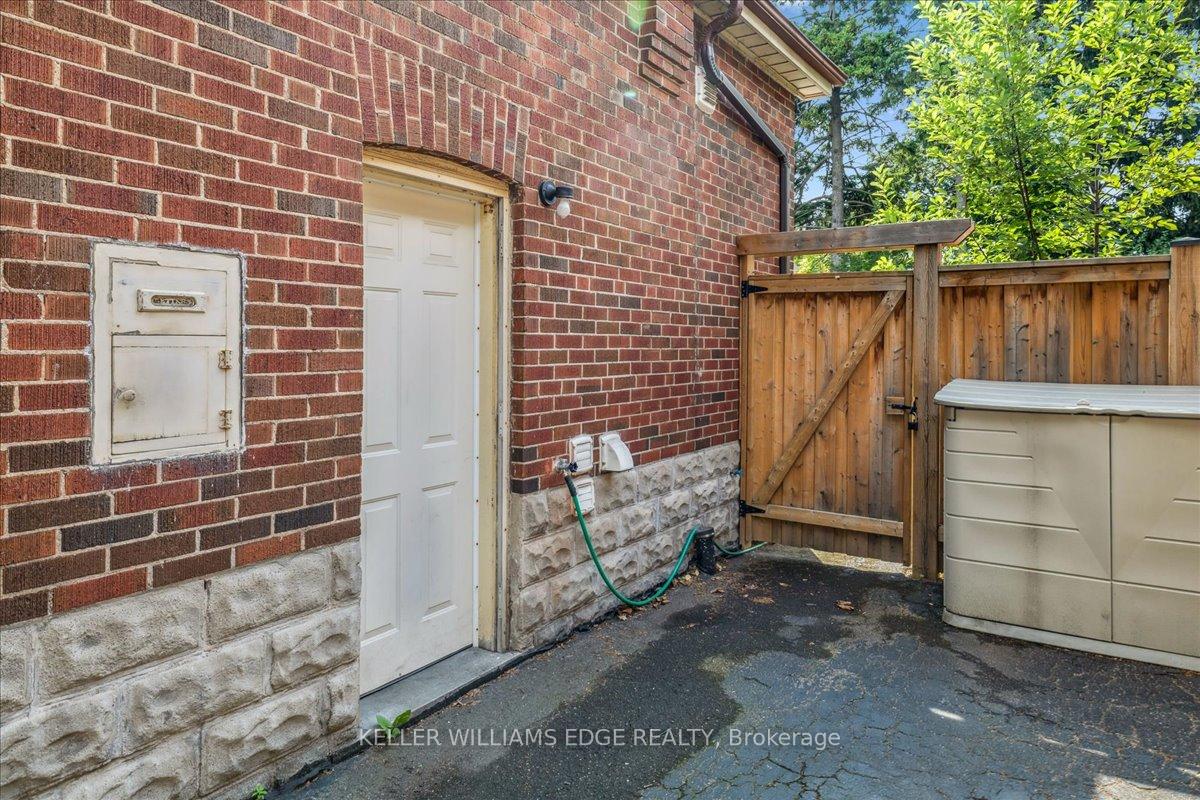 Photo 47 of 61 Bond Street N, Hamilton, Westdale — HOMEH