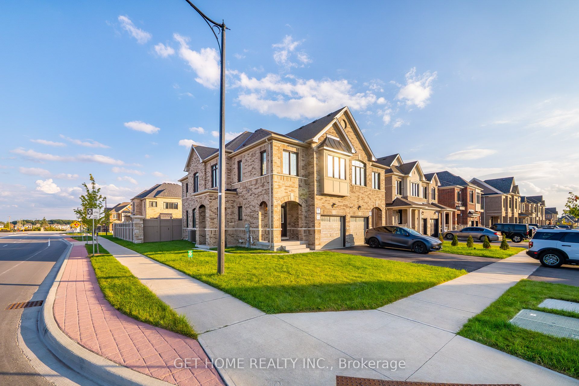 Photo 53 of 1 Fordham Road, Brampton, Bram West — HOMEH