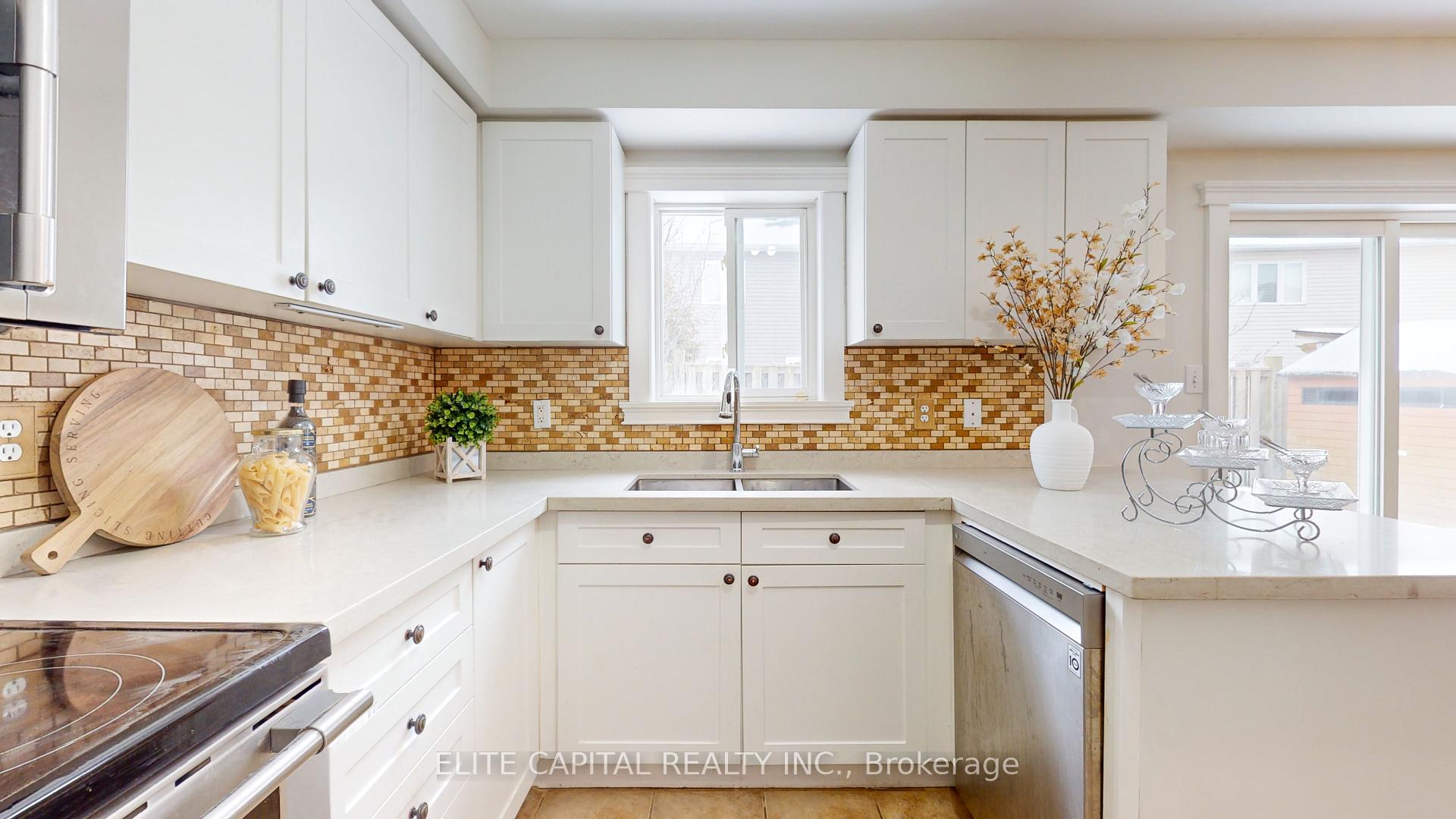 Photo 19 of 47 Stillwell Lane, Clarington, Newcastle — HOMEH