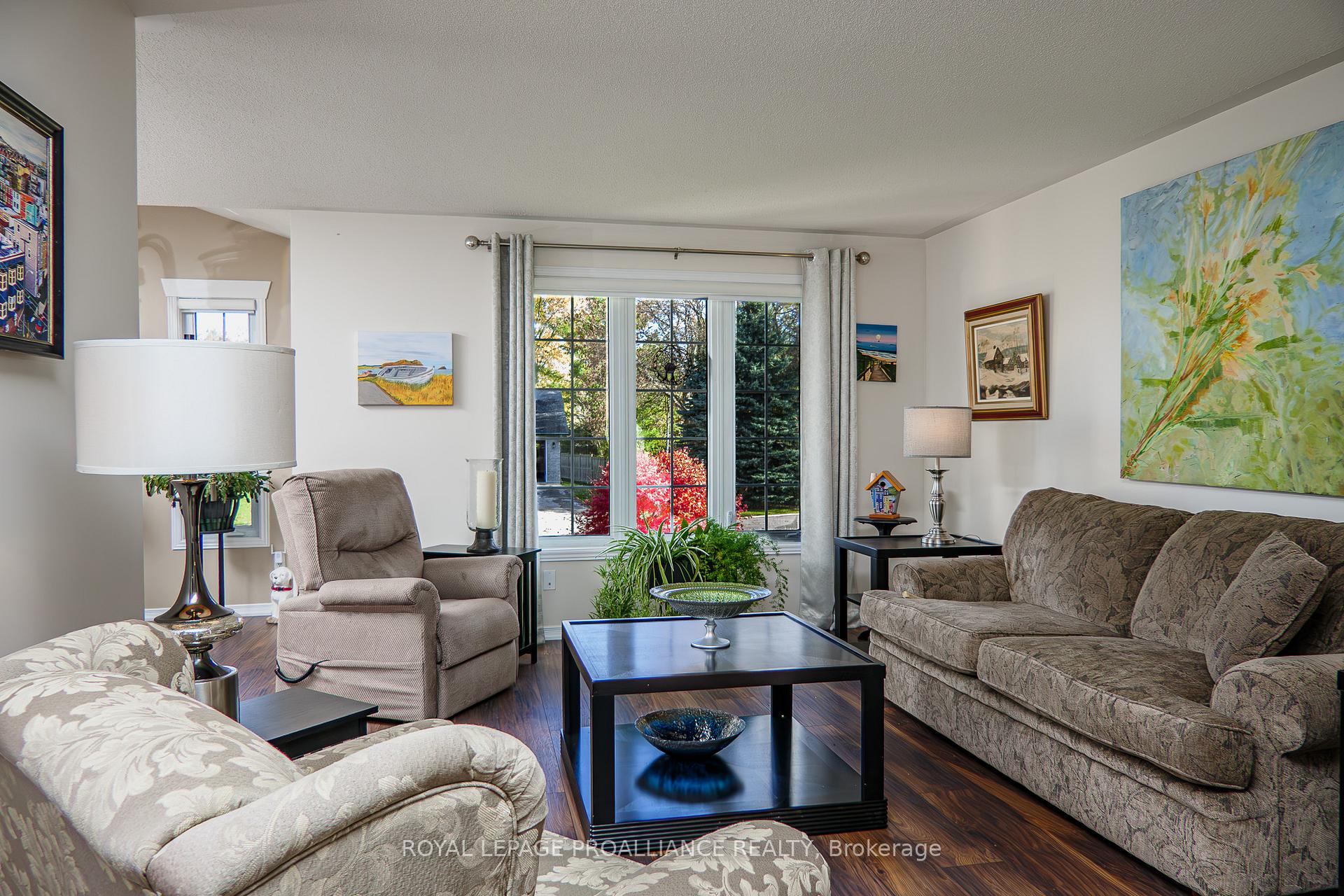 Photo 8 of 2 Daniels Drive, Brighton — HOMEH