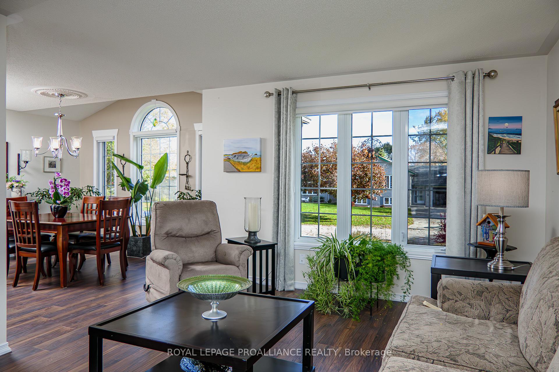 Photo 9 of 2 Daniels Drive, Brighton — HOMEH