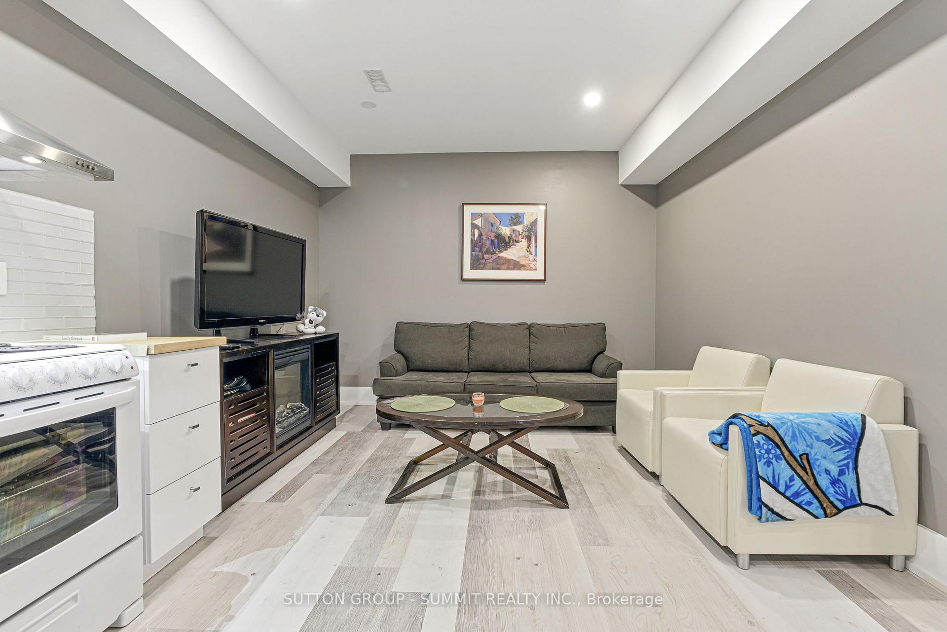 Photo 33 of 40 Aldgate Avenue, Hamilton, Stoney Creek Mountain — HOMEH