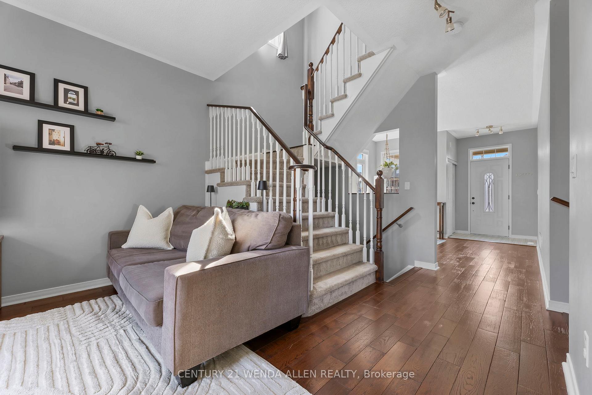 Photo 6 of 23 Honeyman Drive, Clarington, Bowmanville — HOMEH