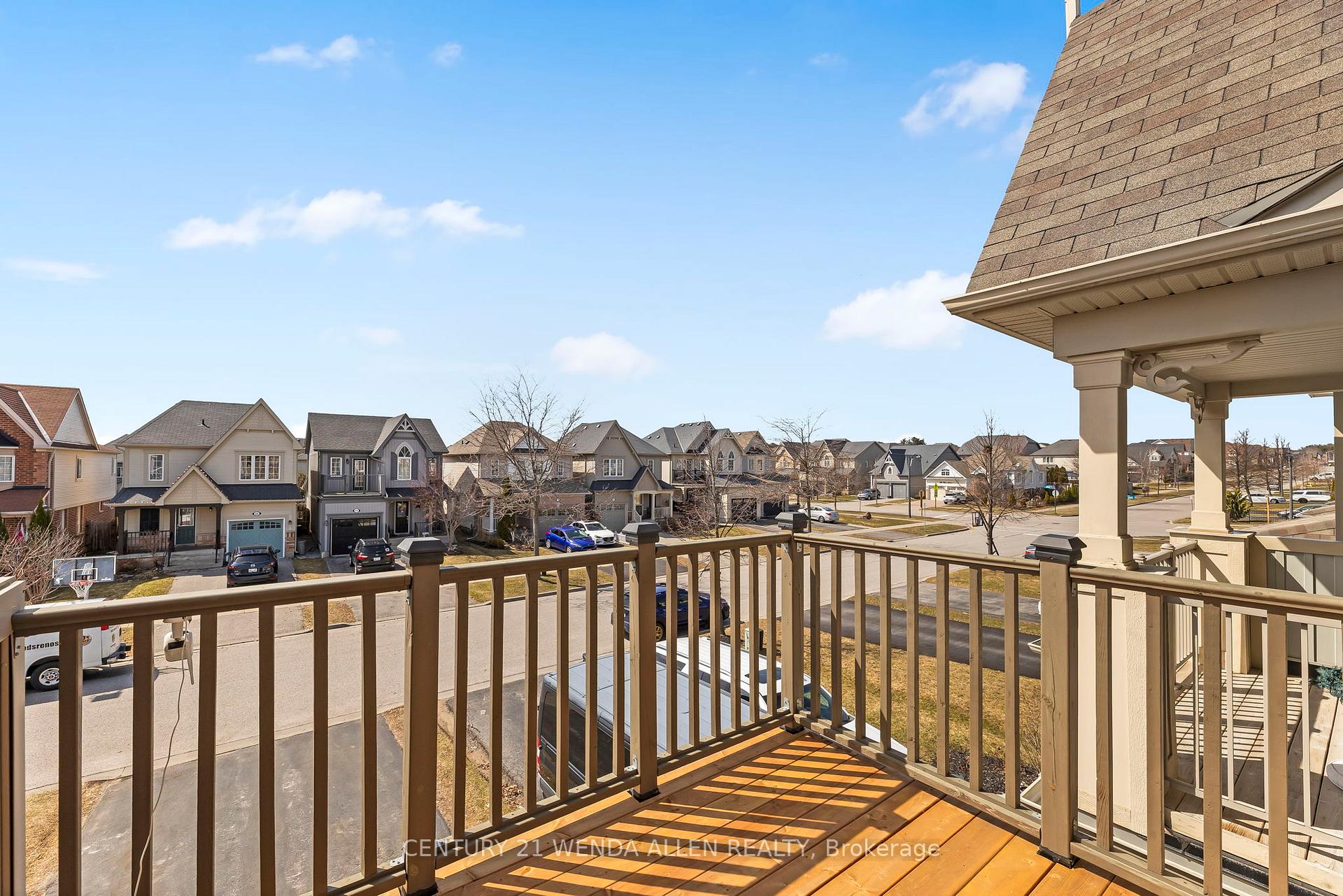 Photo 19 of 23 Honeyman Drive, Clarington, Bowmanville — HOMEH