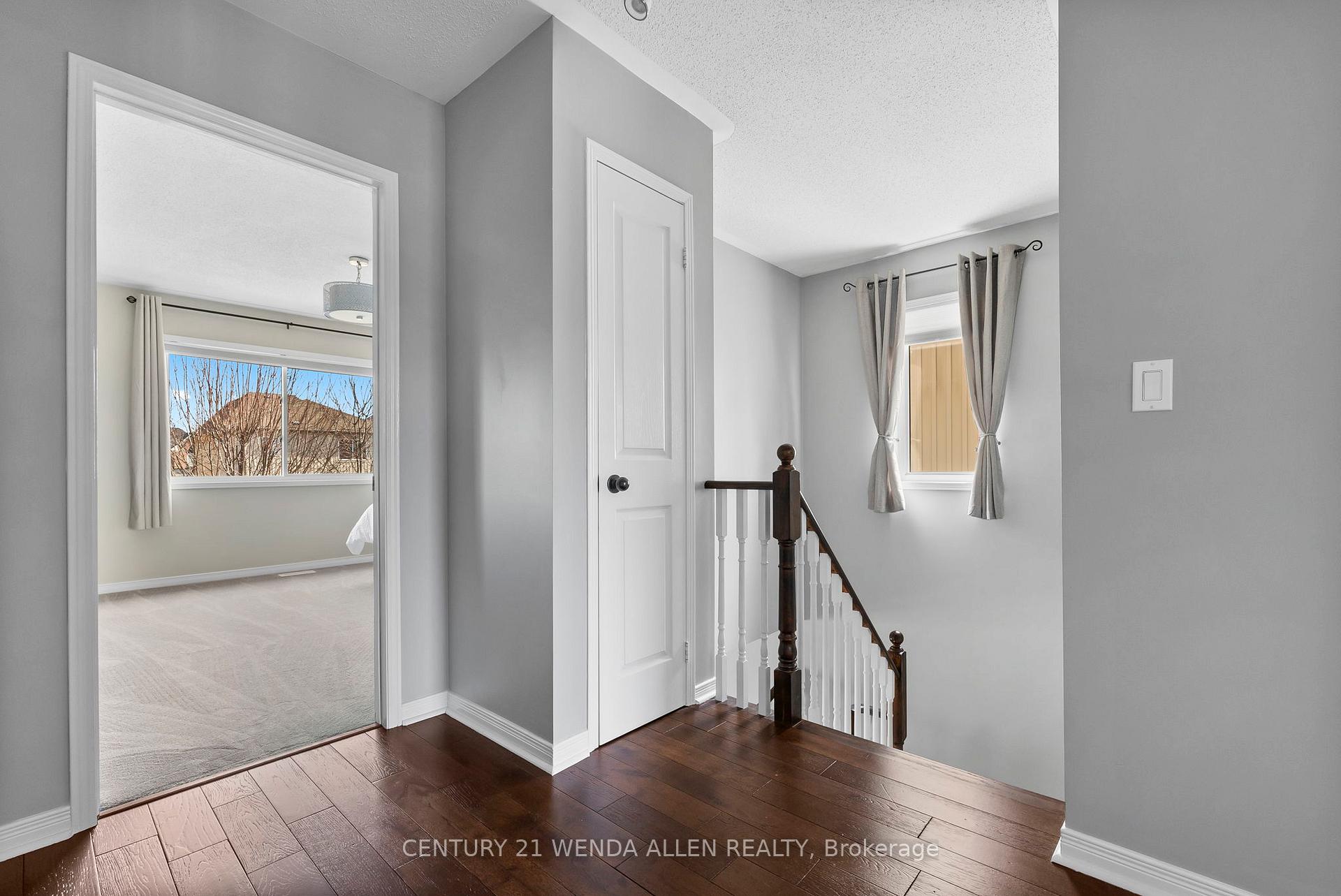 Photo 26 of 23 Honeyman Drive, Clarington, Bowmanville — HOMEH