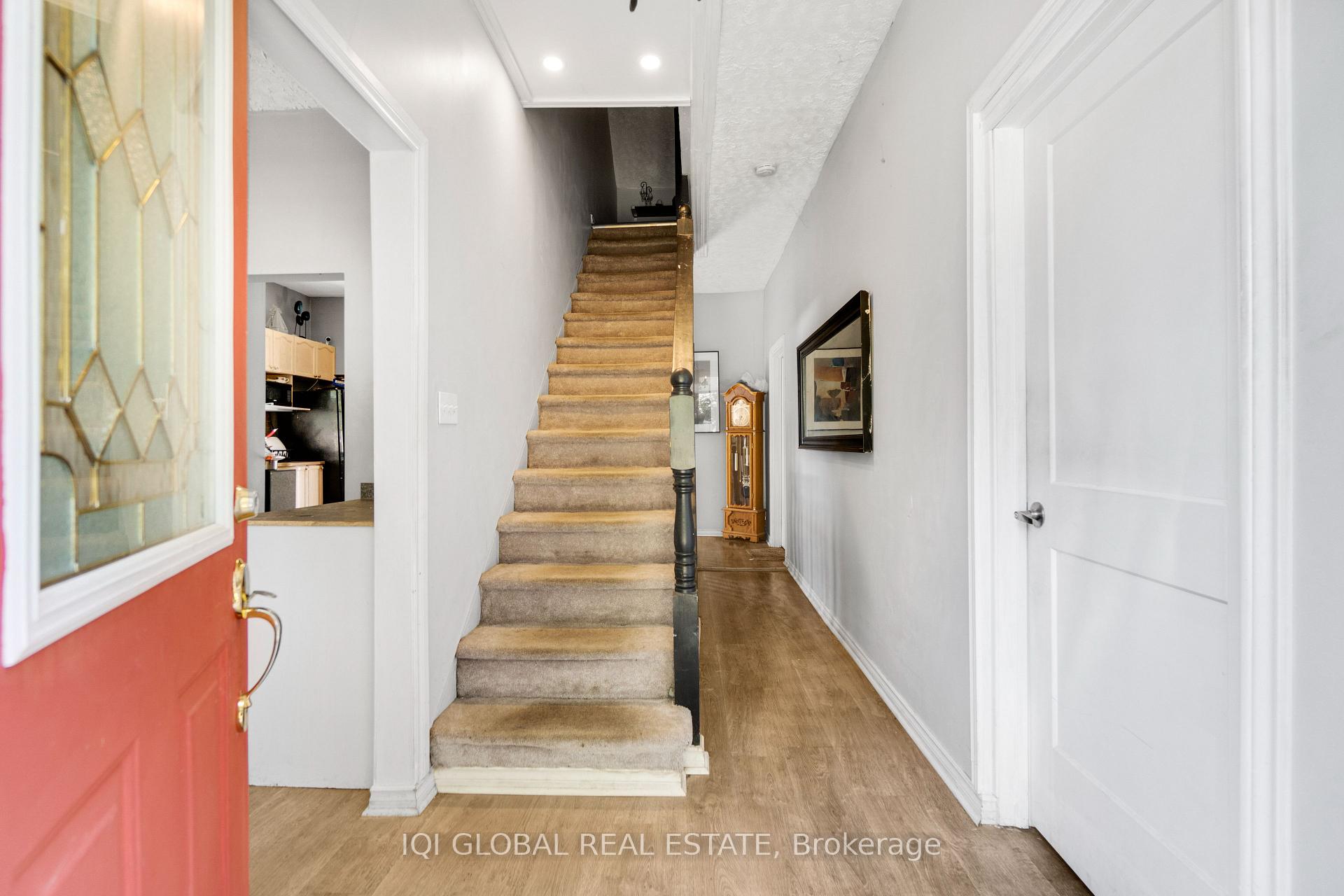 Photo 3 of 242 Queenston Road, Cambridge — HOMEH