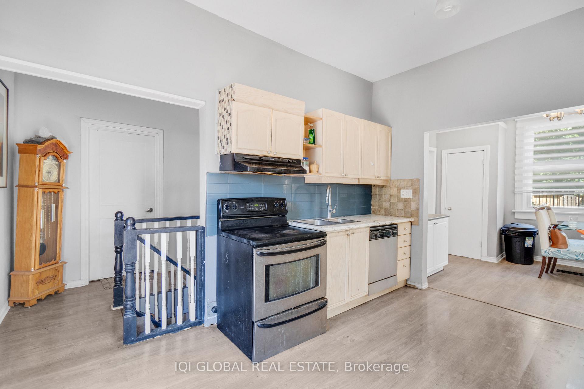 Photo 12 of 242 Queenston Road, Cambridge — HOMEH