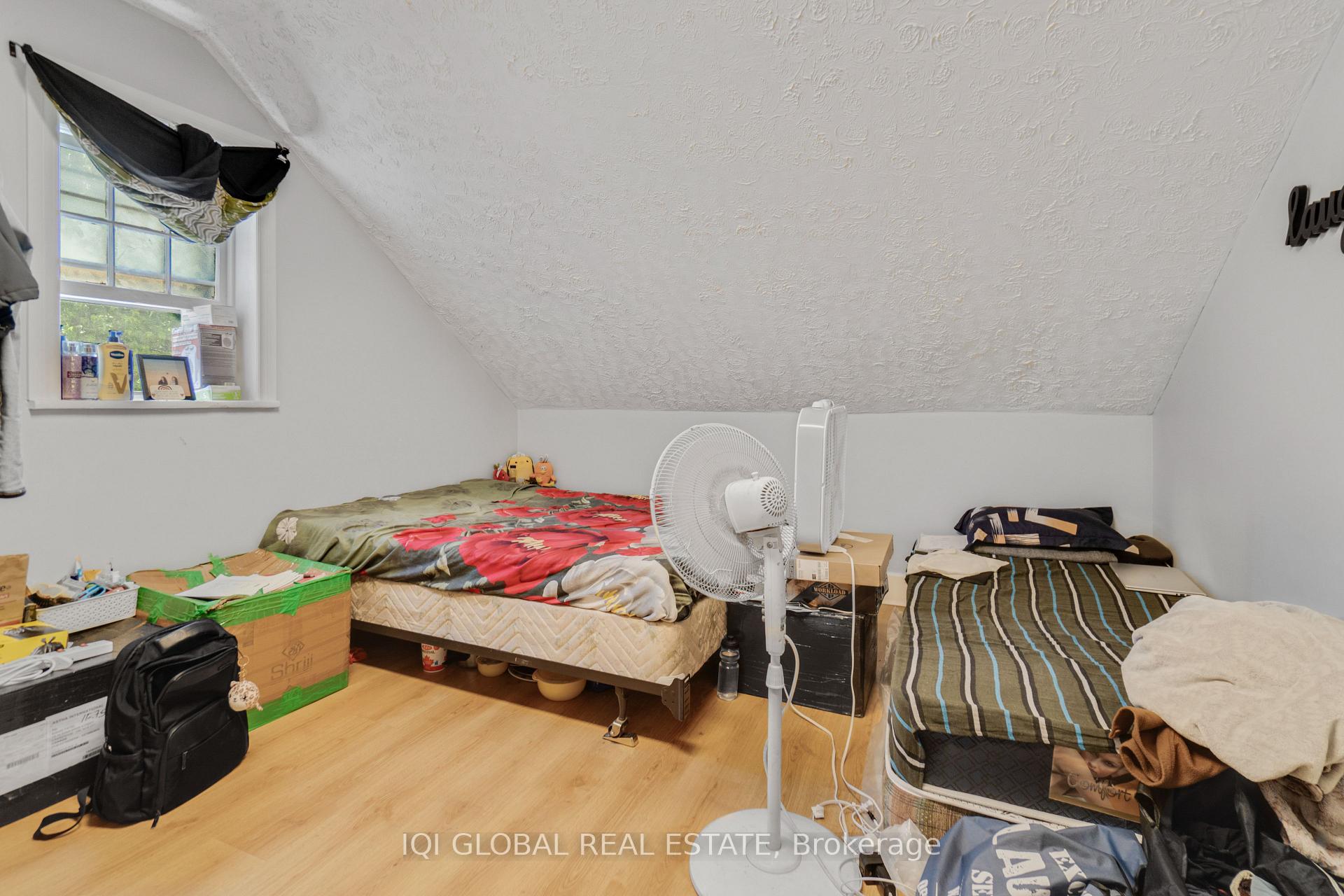 Photo 17 of 242 Queenston Road, Cambridge — HOMEH
