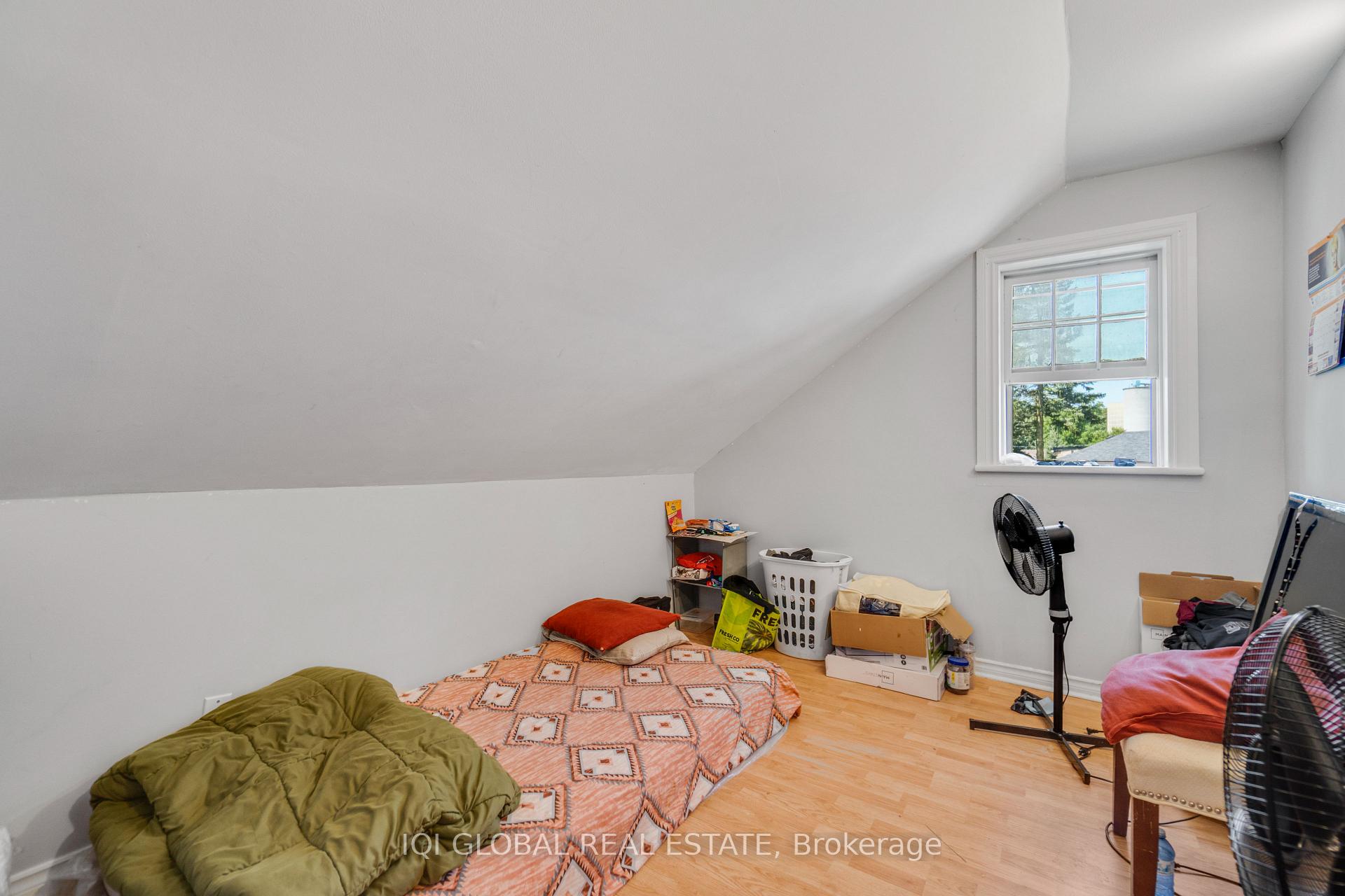 Photo 20 of 242 Queenston Road, Cambridge — HOMEH
