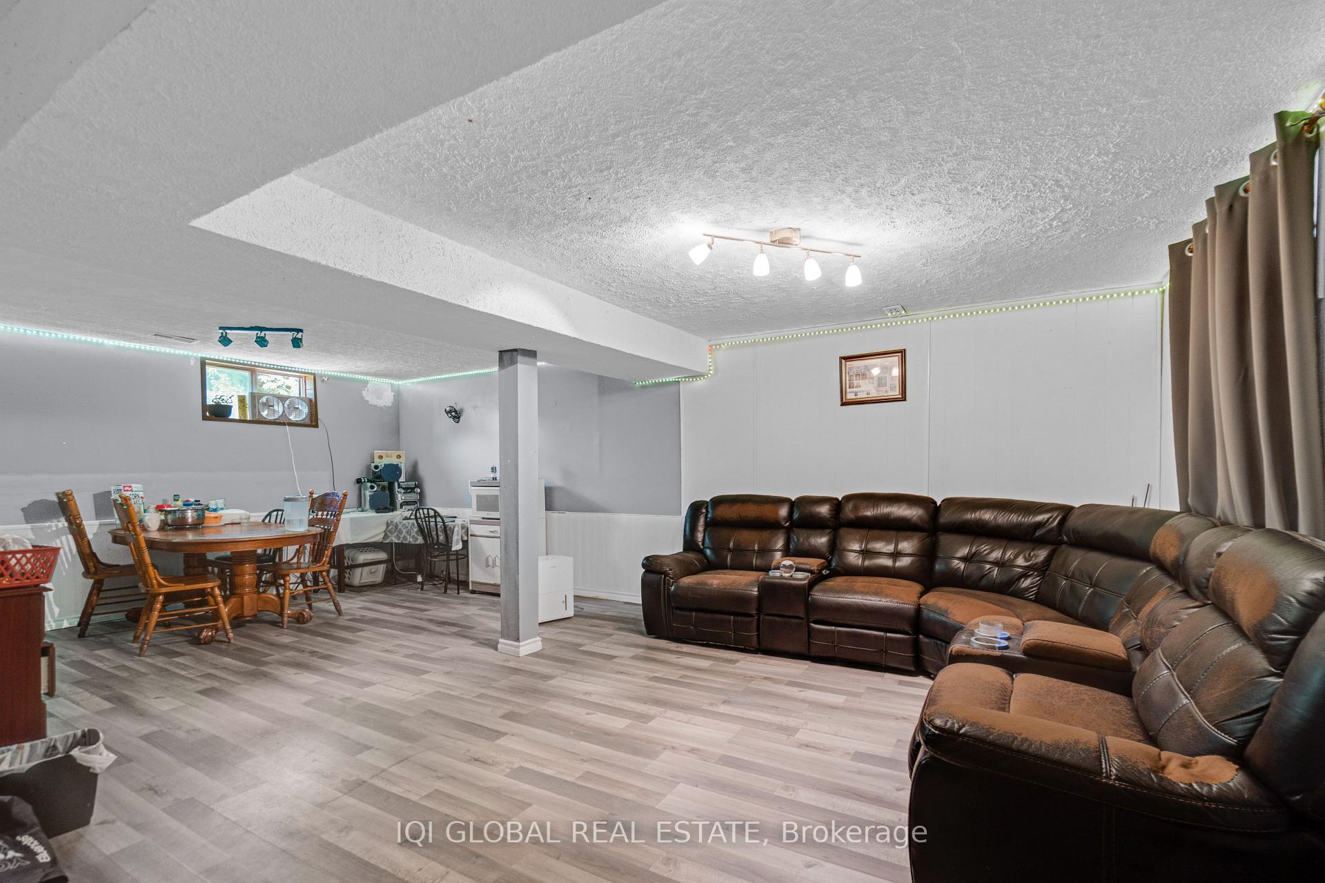 Photo 23 of 242 Queenston Road, Cambridge — HOMEH