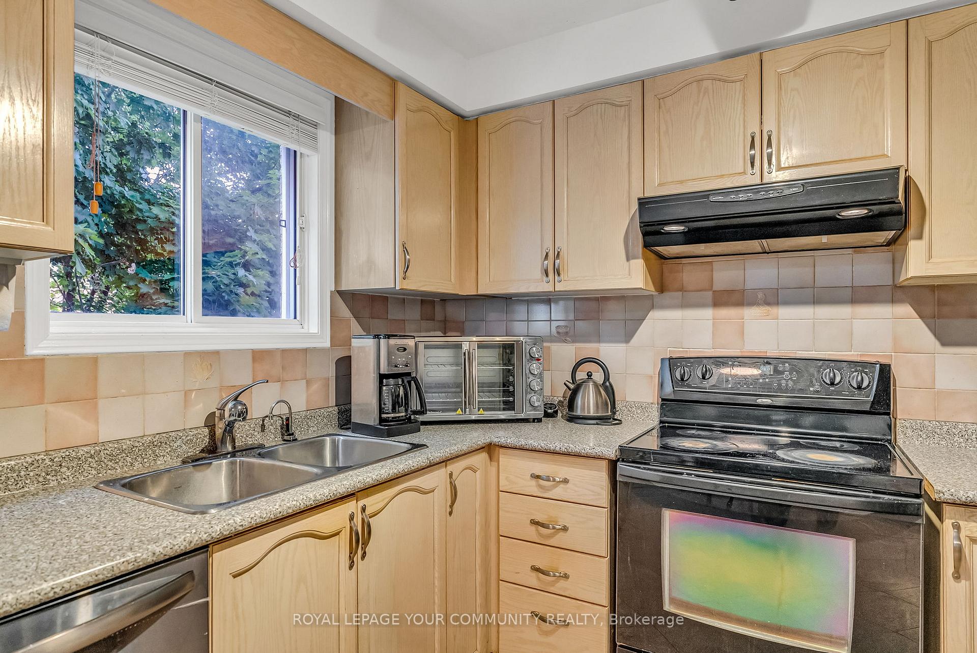 Photo 17 of 55 Lensmith Drive, Aurora, Aurora Highlands — HOMEH