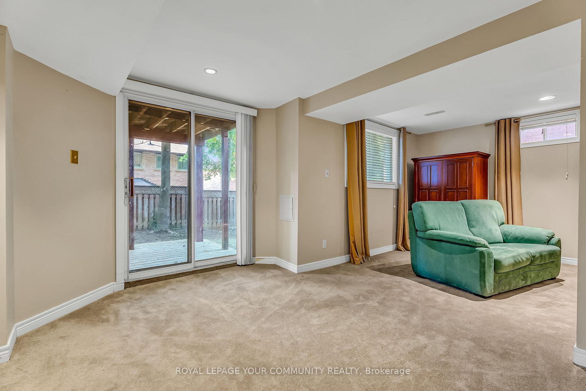 Photo 36 of 55 Lensmith Drive, Aurora, Aurora Highlands — HOMEH