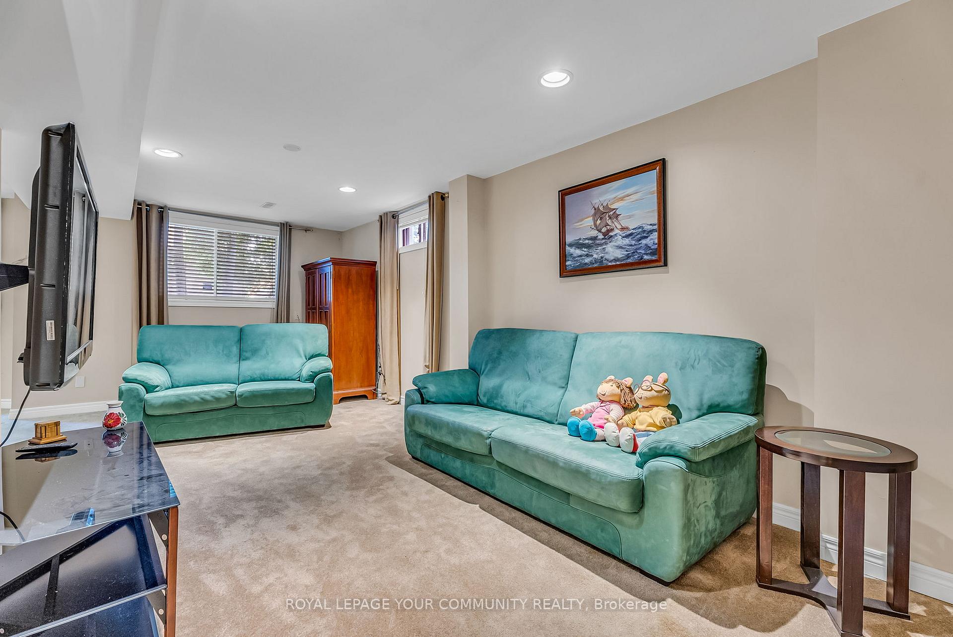 Photo 42 of 55 Lensmith Drive, Aurora, Aurora Highlands — HOMEH