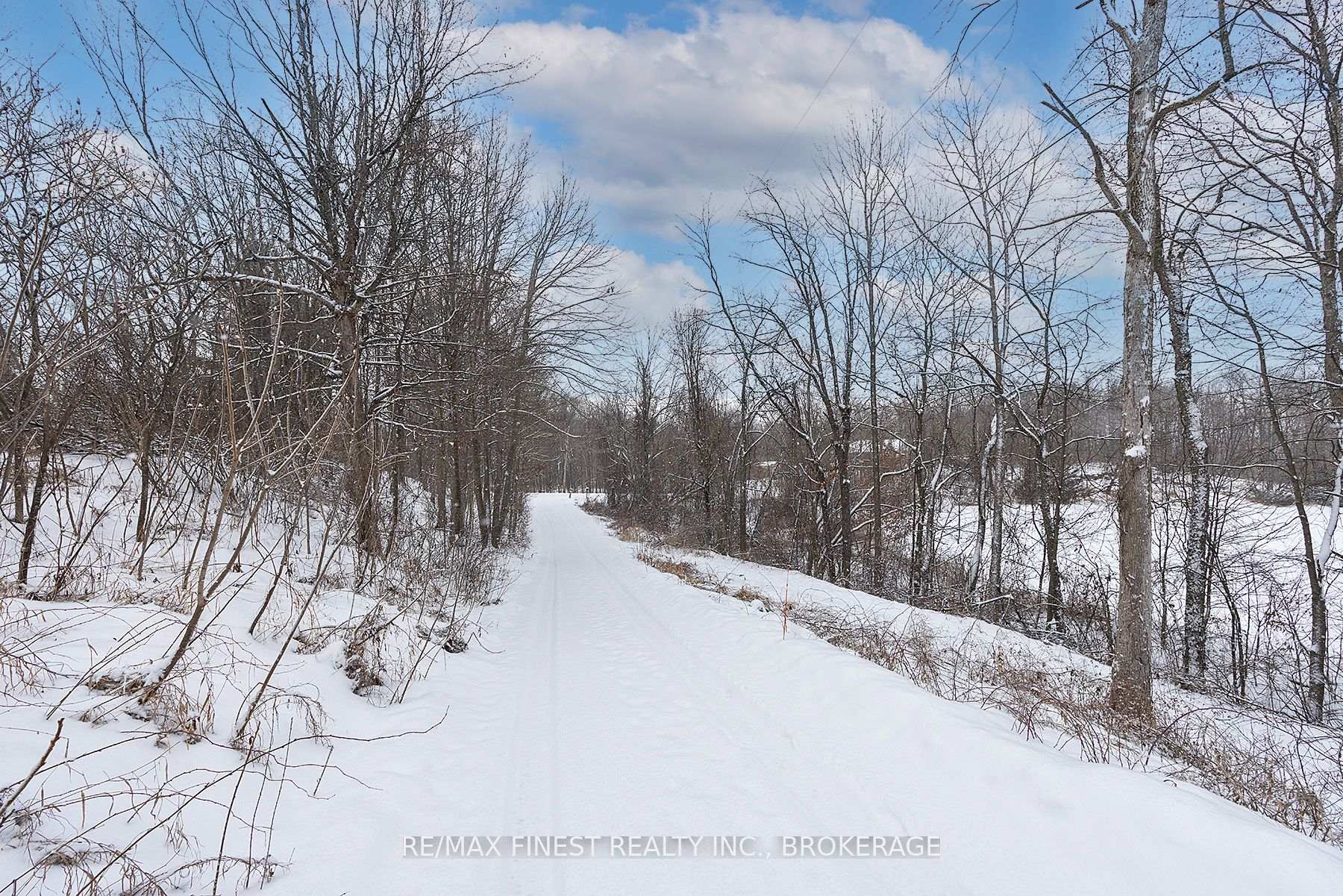 Photo 5 of 2997 Bear Creek Road, Frontenac, Frontenac South — HOMEH