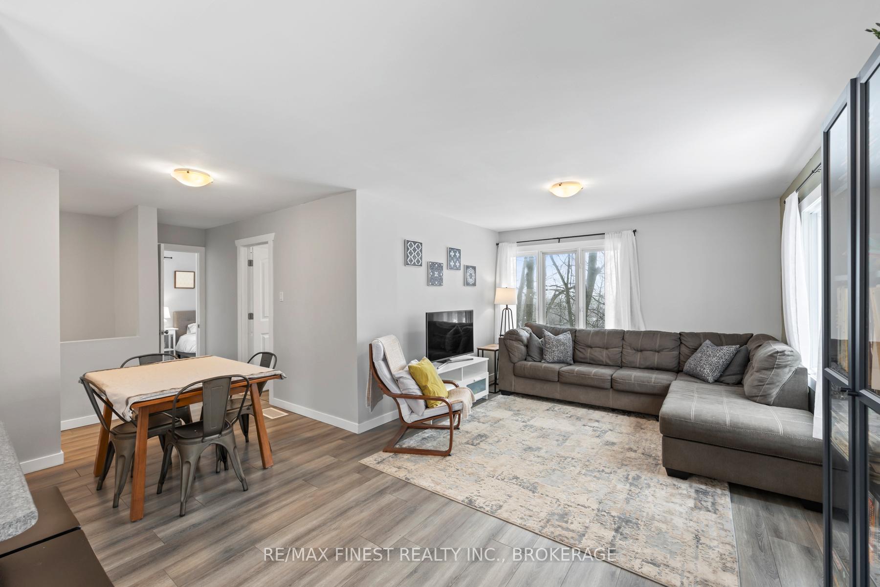 Photo 24 of 2997 Bear Creek Road, Frontenac, Frontenac South — HOMEH
