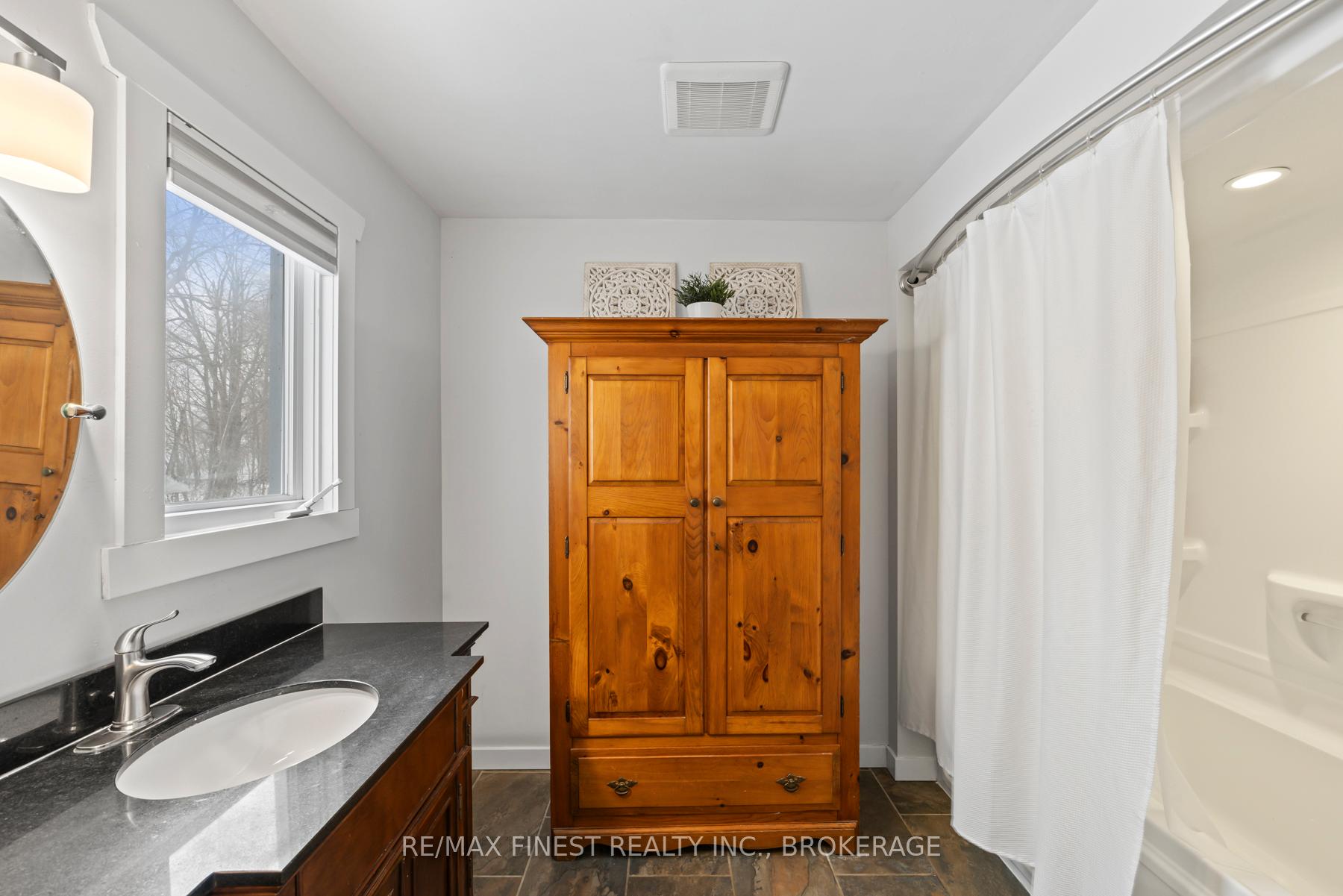 Photo 31 of 2997 Bear Creek Road, Frontenac, Frontenac South — HOMEH