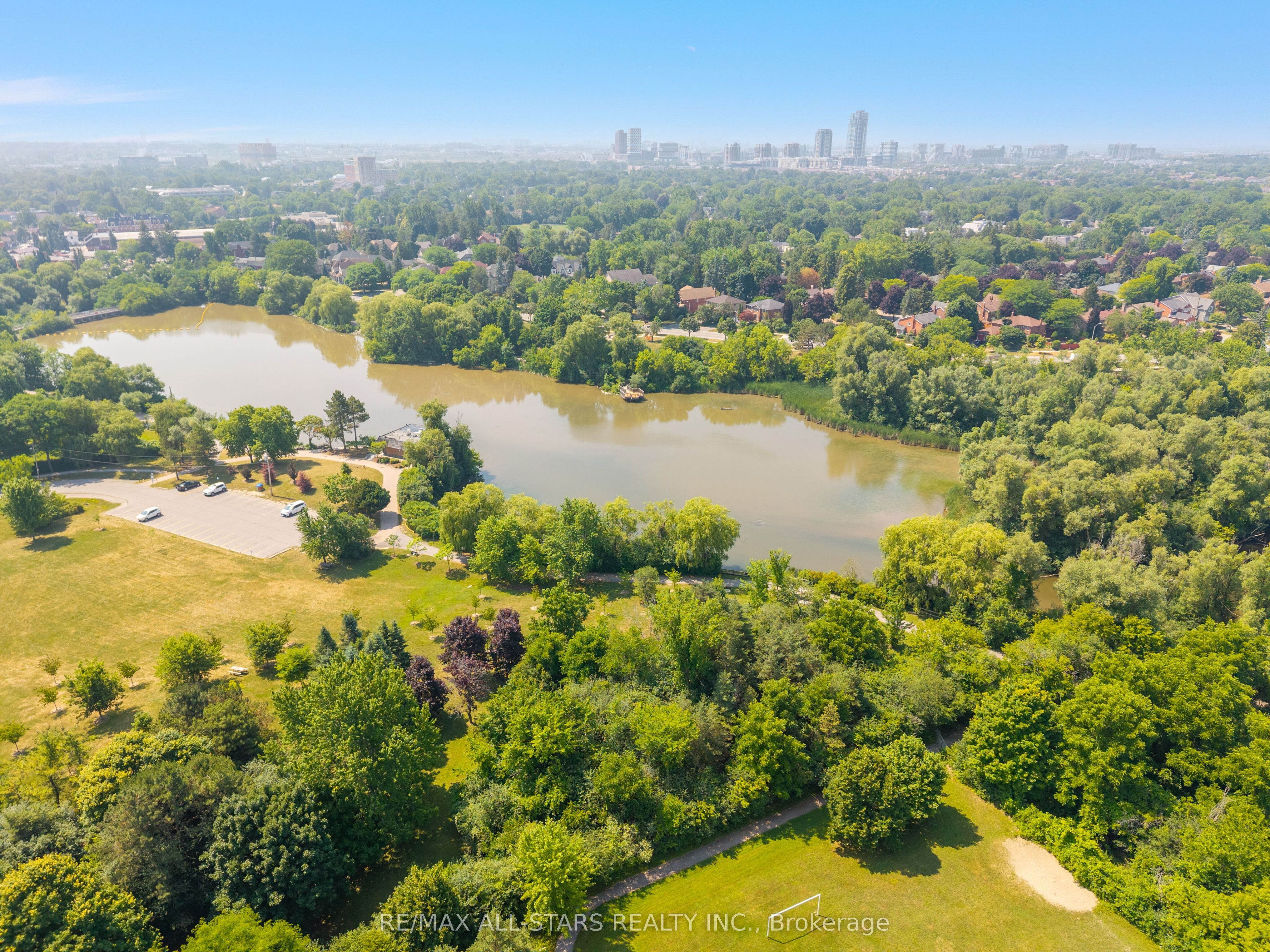 Photo 98 of 45 Rosemead Close, Markham, Unionville — HOMEH