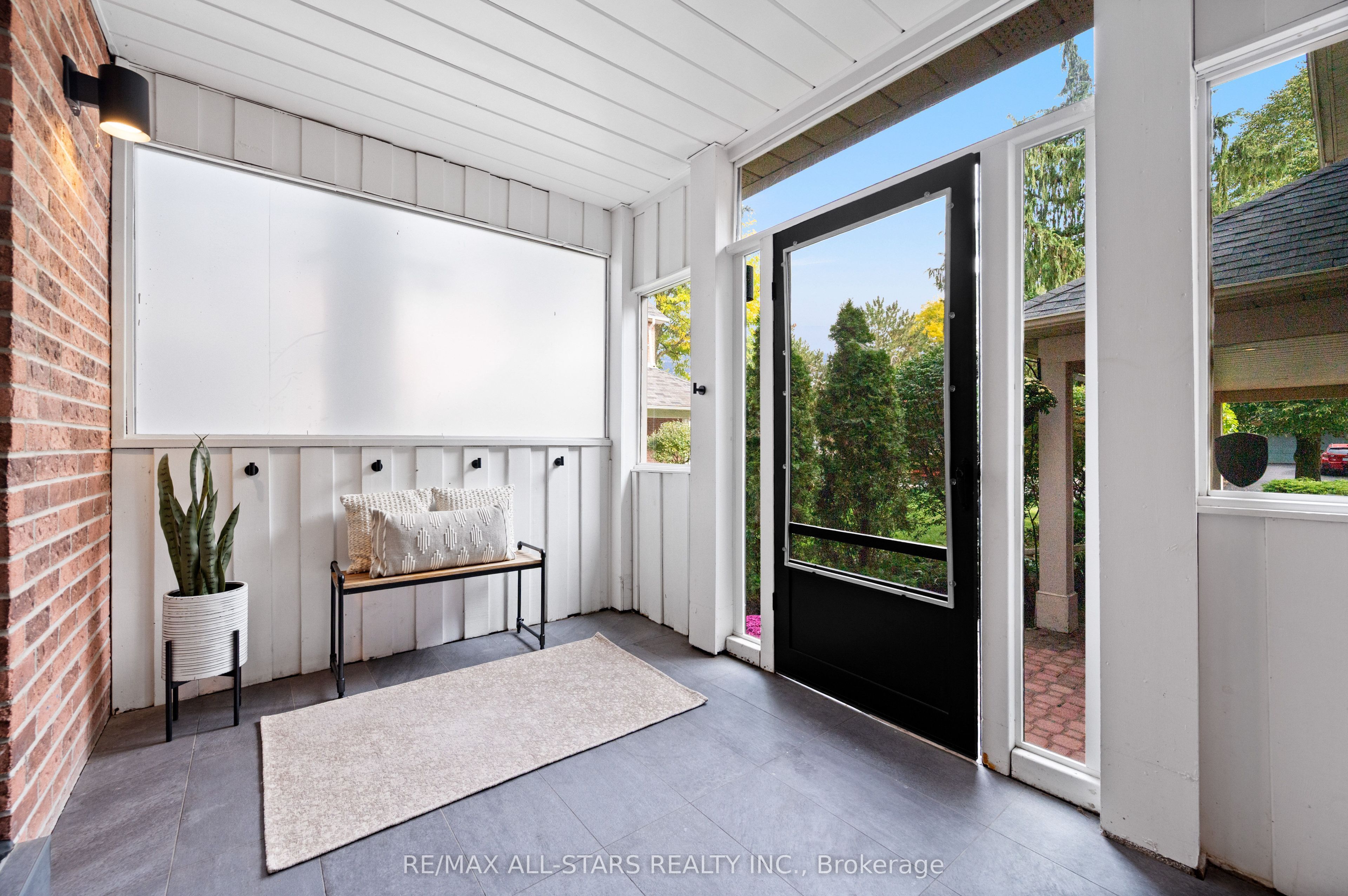 Photo 54 of 45 Rosemead Close, Markham, Unionville — HOMEH
