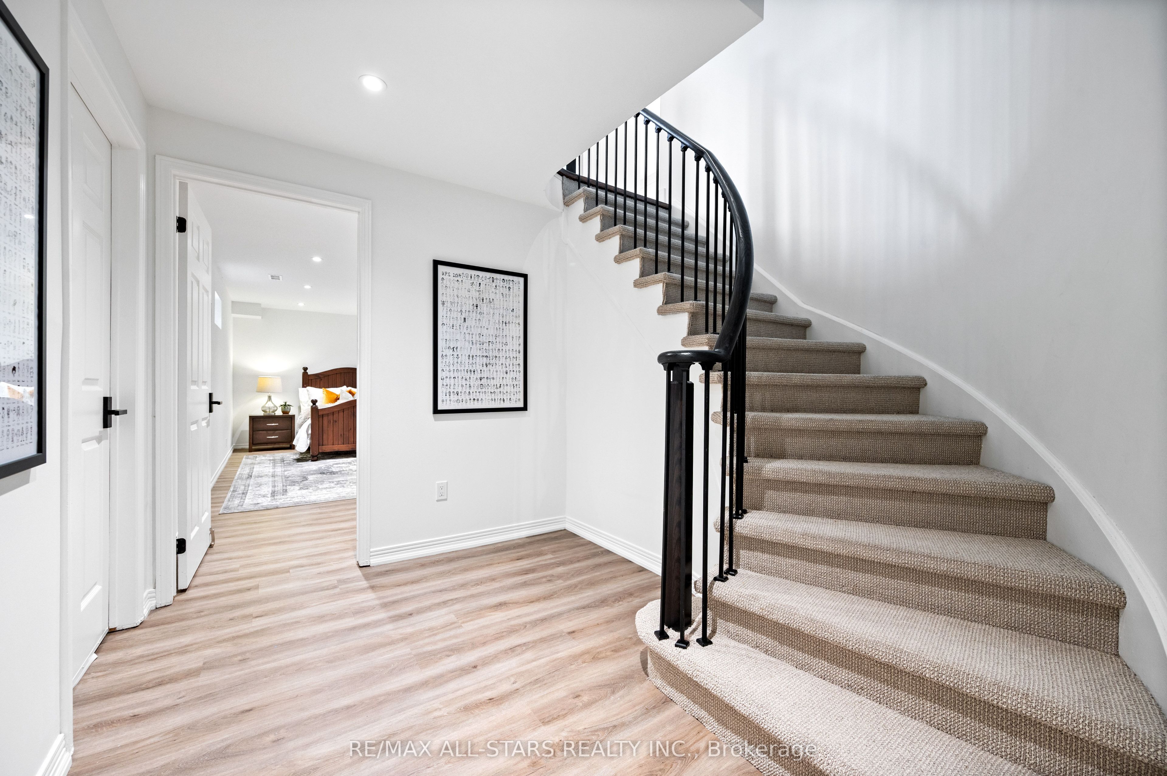 Photo 90 of 45 Rosemead Close, Markham, Unionville — HOMEH