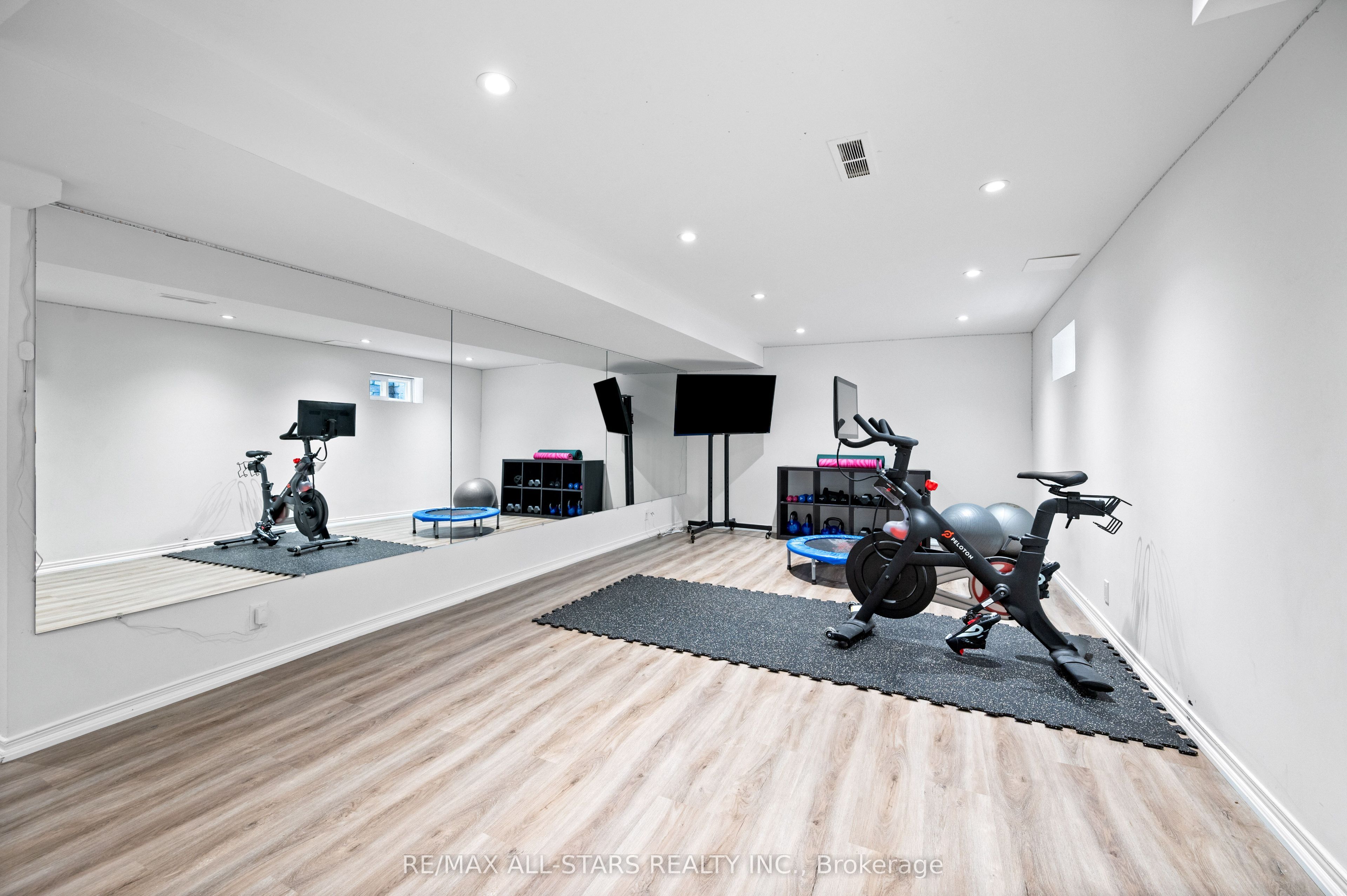 Photo 93 of 45 Rosemead Close, Markham, Unionville — HOMEH