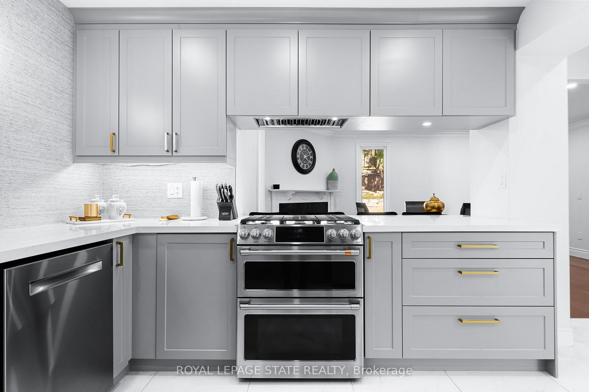 Photo 16 of 46 Novoco Drive, Hamilton, Gurnett — HOMEH