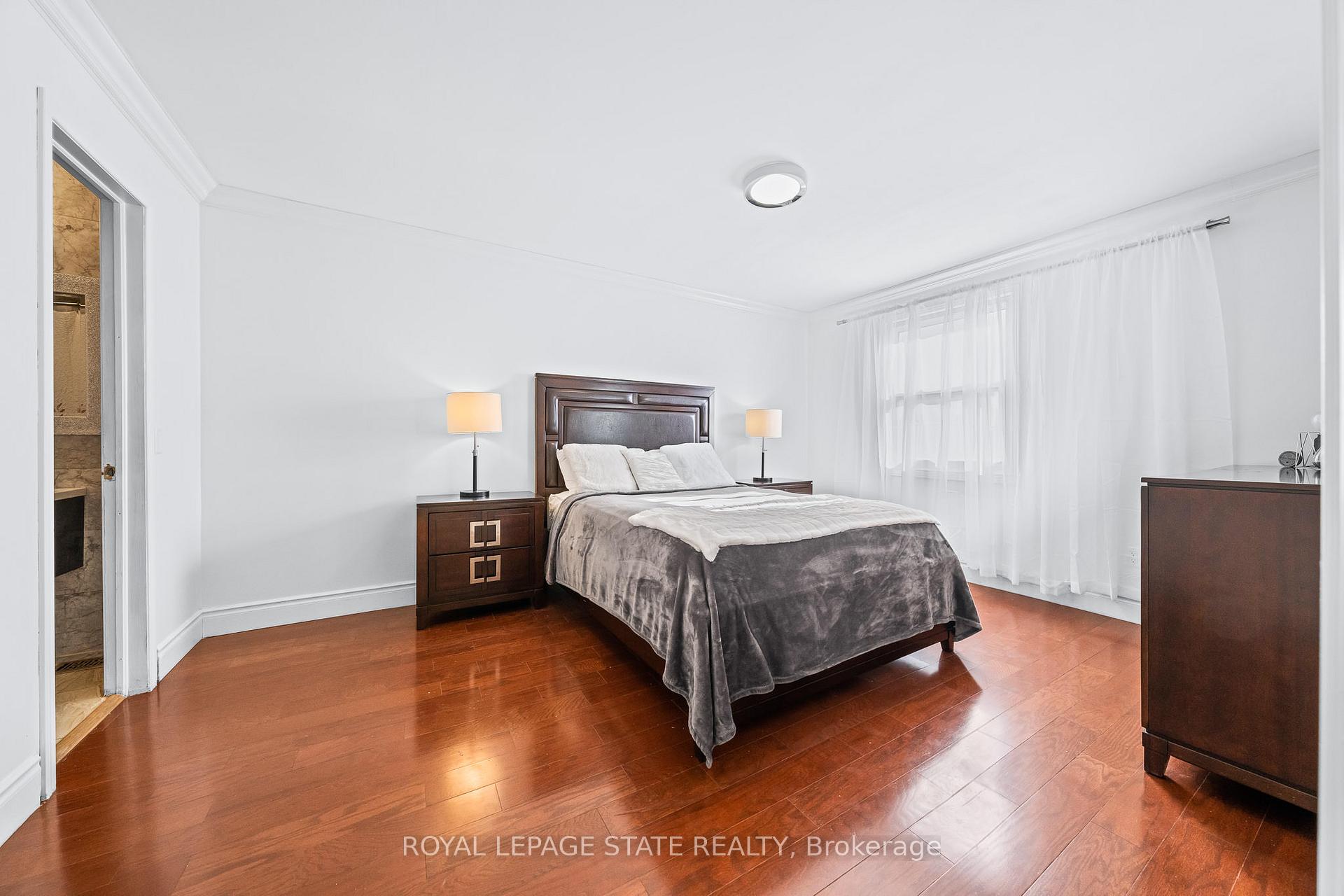 Photo 19 of 46 Novoco Drive, Hamilton, Gurnett — HOMEH
