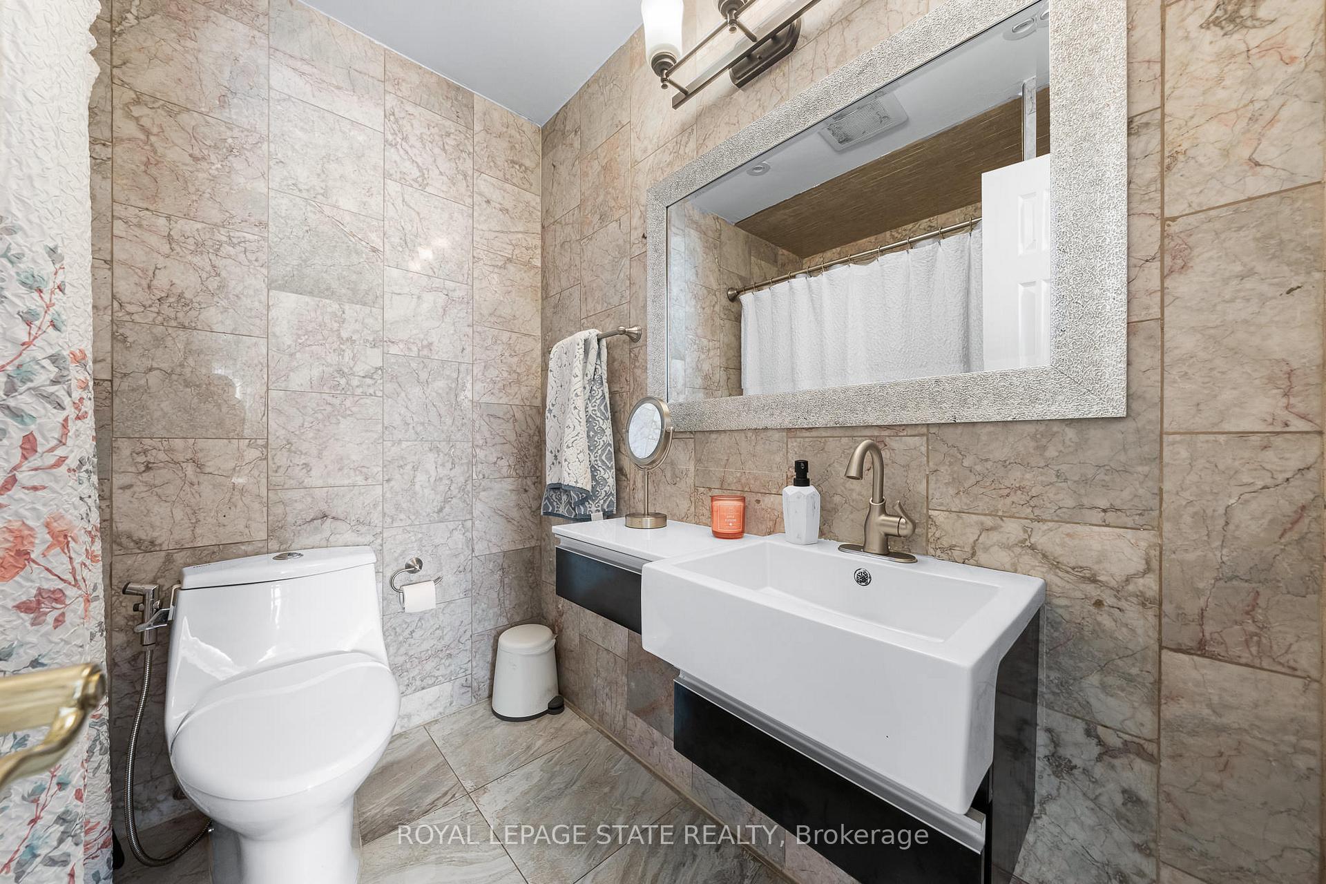 Photo 22 of 46 Novoco Drive, Hamilton, Gurnett — HOMEH