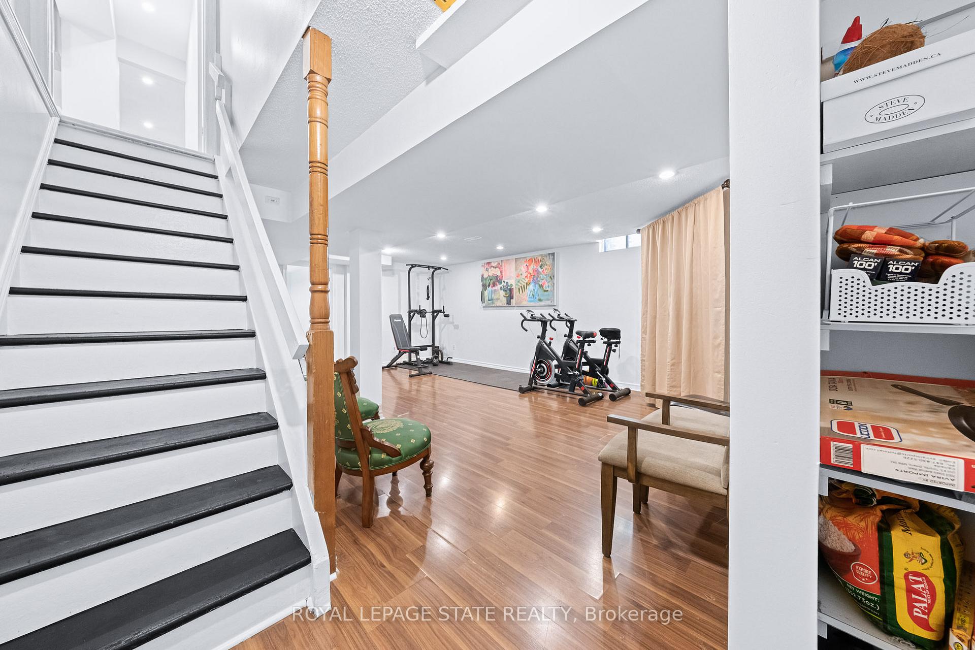Photo 29 of 46 Novoco Drive, Hamilton, Gurnett — HOMEH