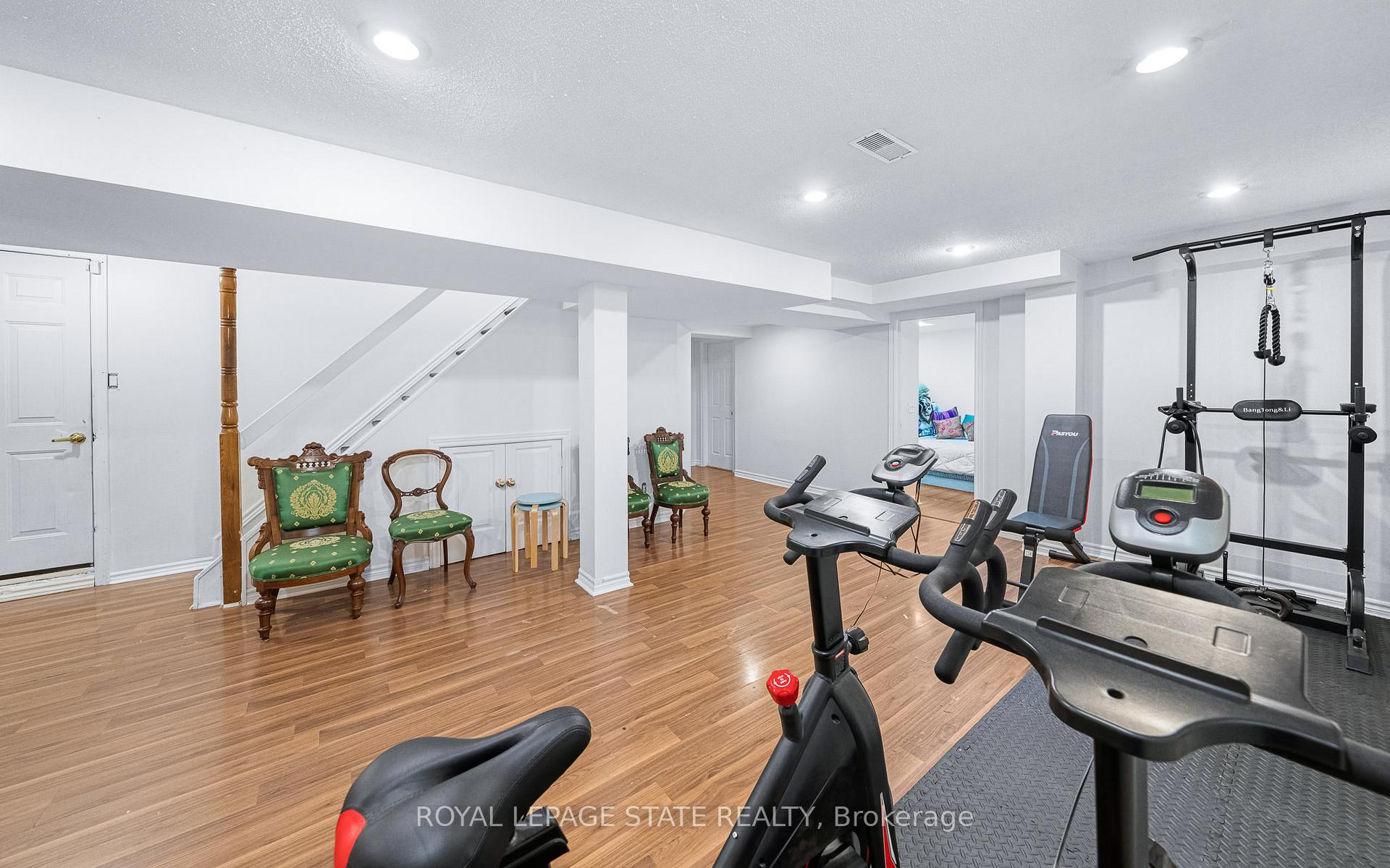 Photo 30 of 46 Novoco Drive, Hamilton, Gurnett — HOMEH
