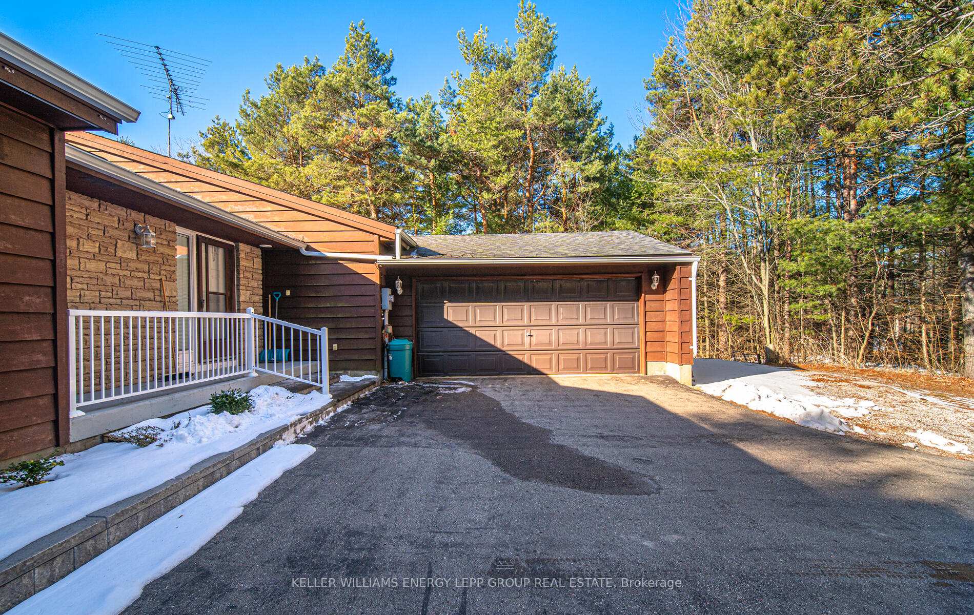 Photo 4 of 34 Sumac Road, Clarington, Rural Clarington — HOMEH