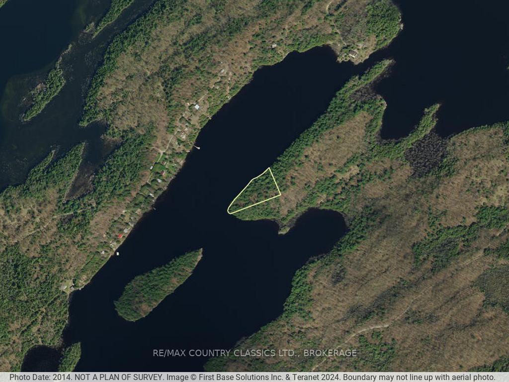 Photo 4 of 000 Bull Lake, Frontenac, Frontenac Centre — HOMEH