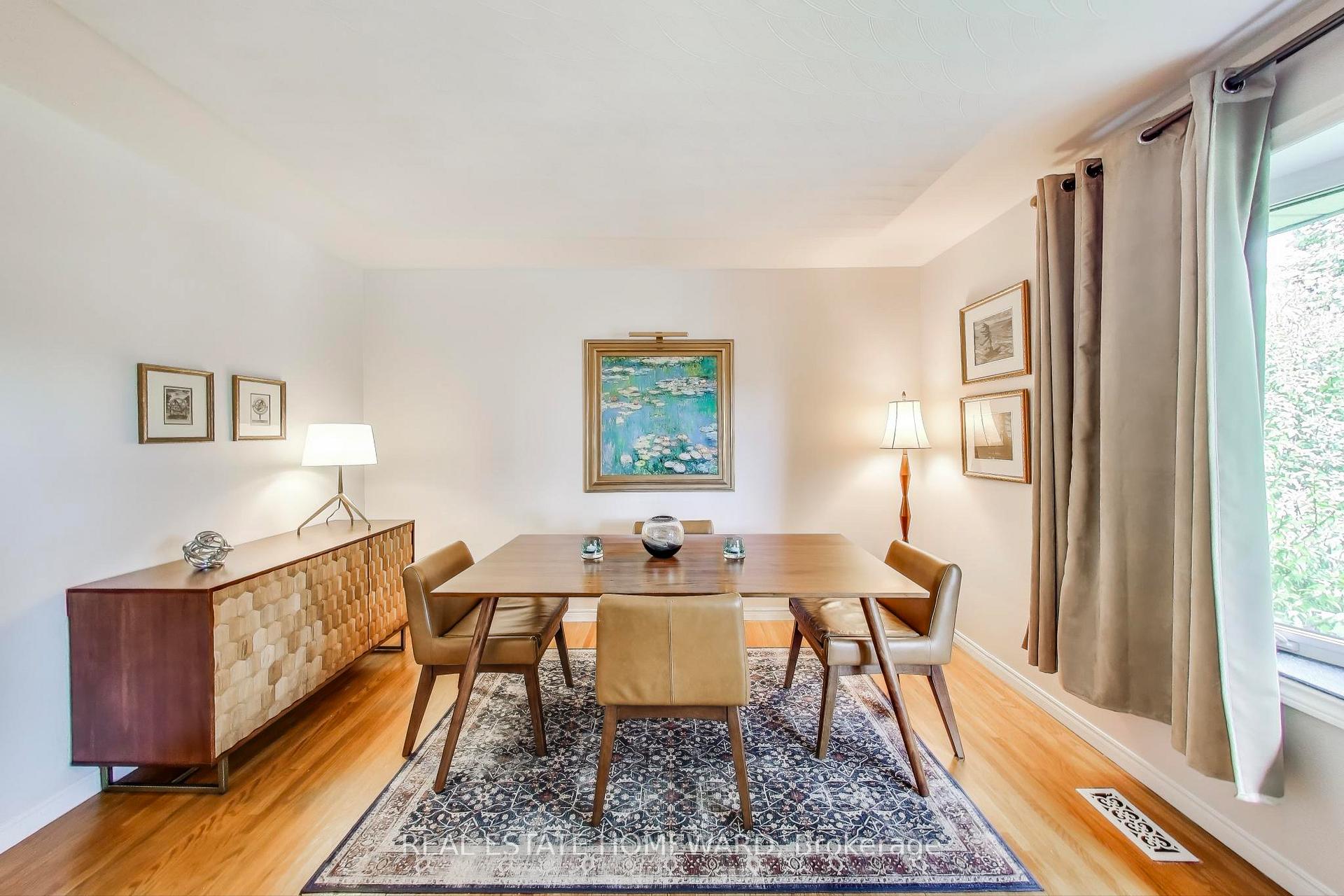 Photo 6 of 12 Cecilia Court, Hamilton, Huntington — HOMEH