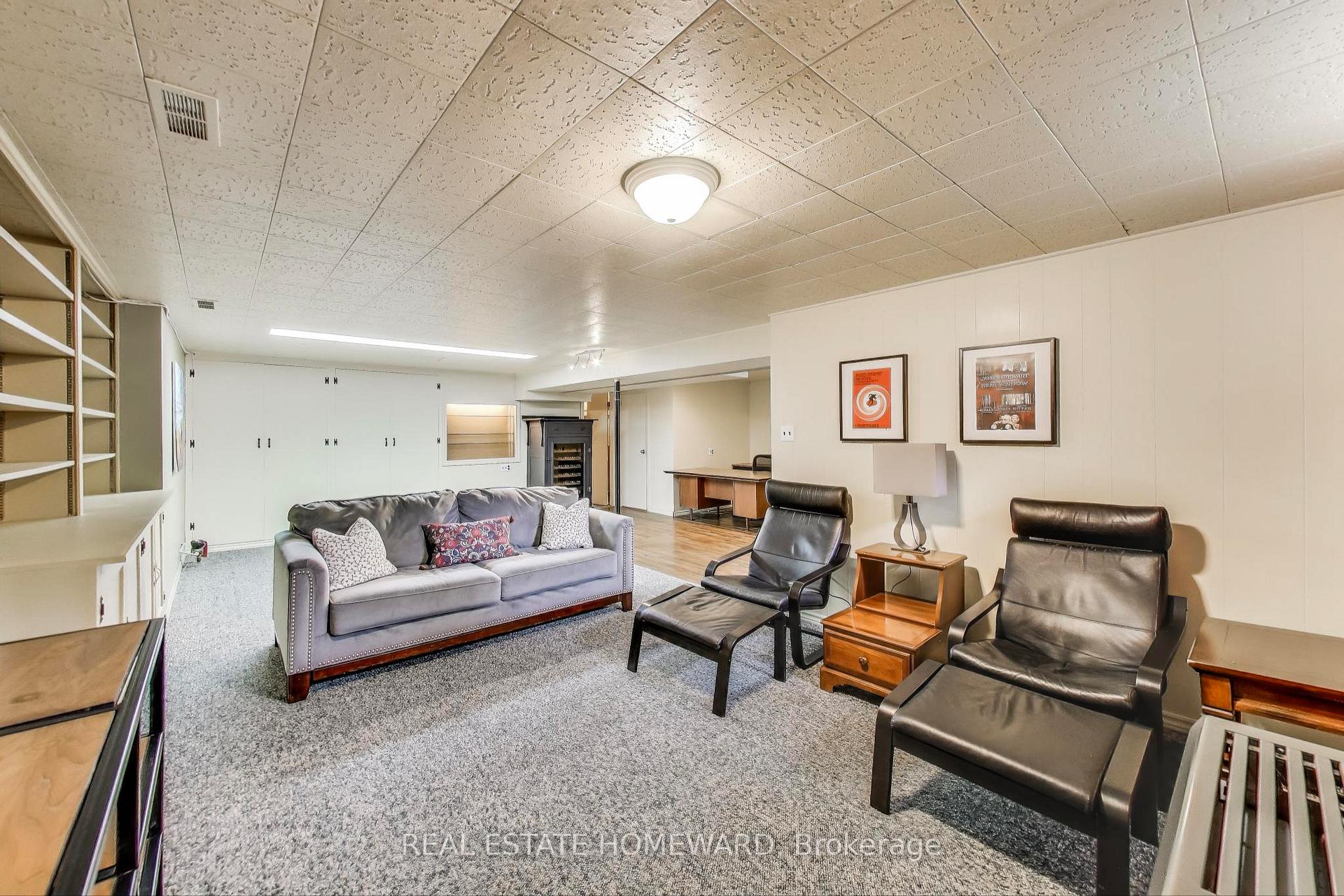 Photo 22 of 12 Cecilia Court, Hamilton, Huntington — HOMEH