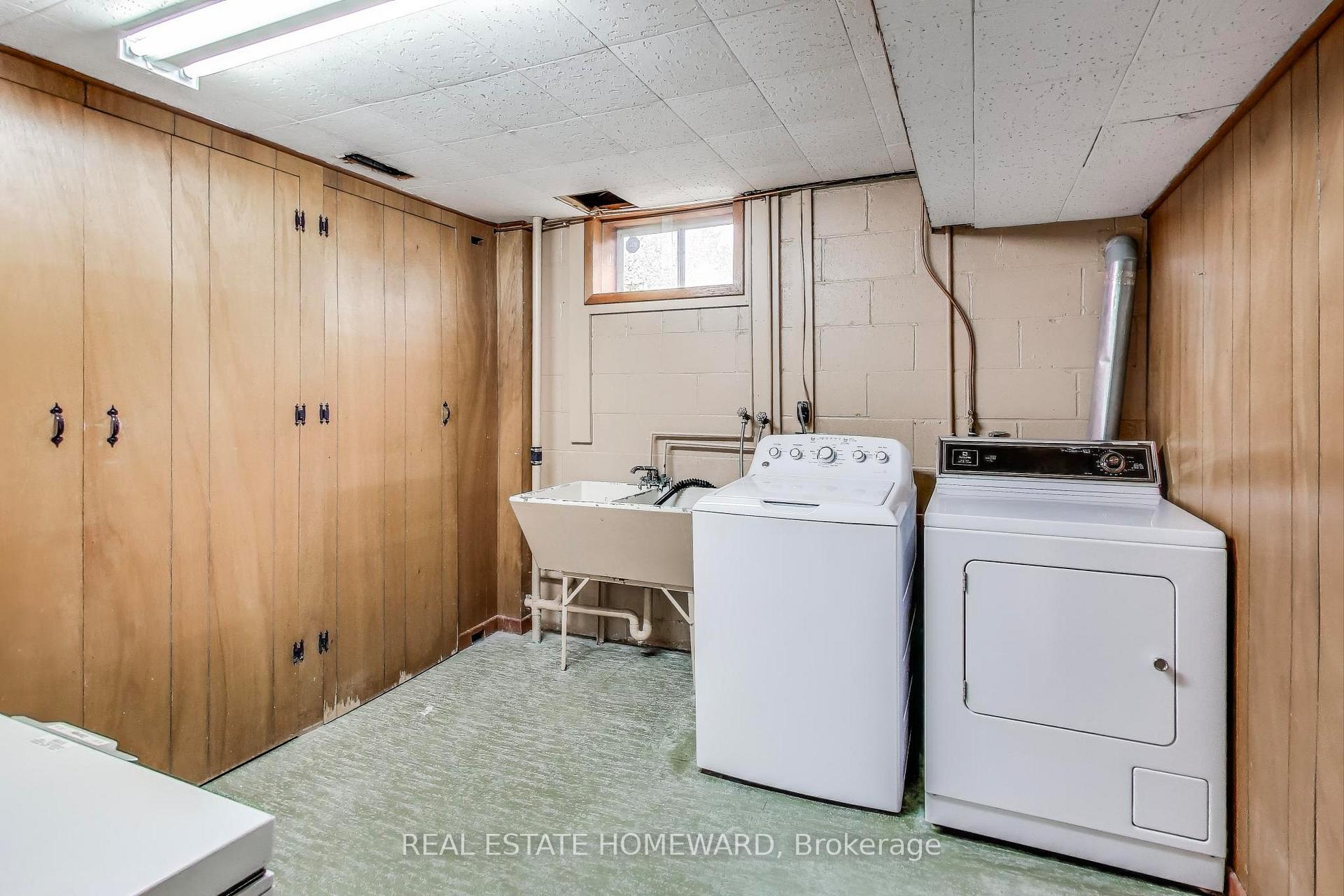 Photo 26 of 12 Cecilia Court, Hamilton, Huntington — HOMEH